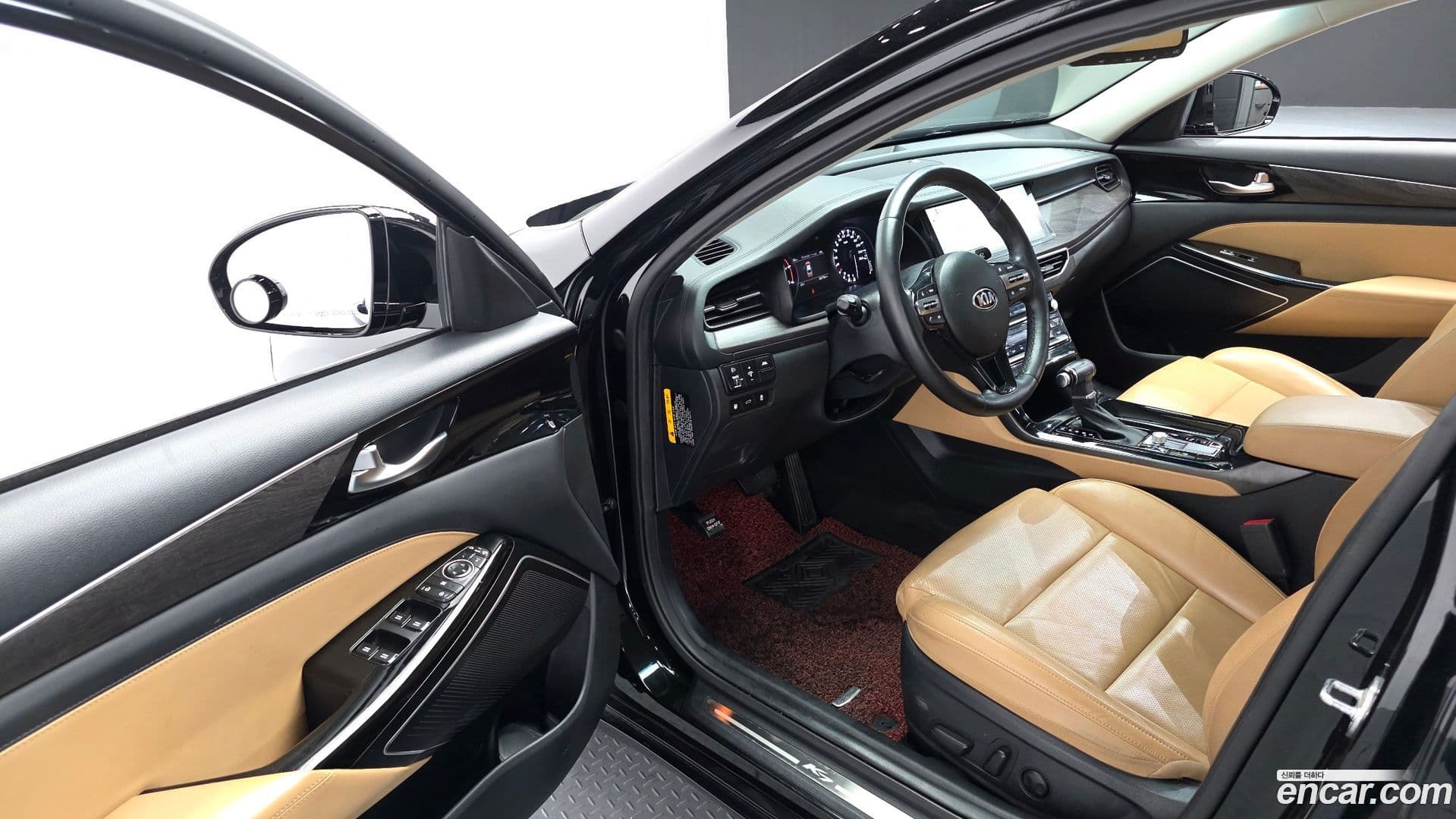 Main__Slider__Photo:K7 Kia 2019.6-10