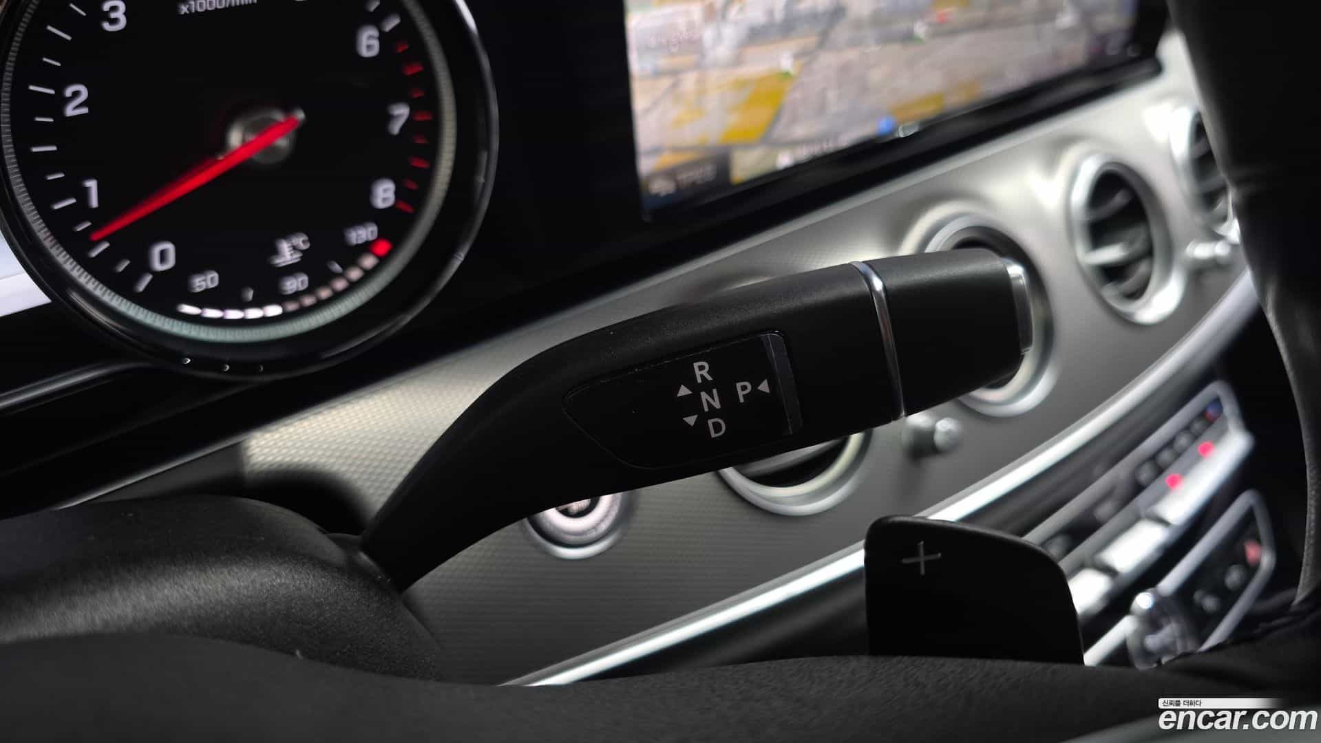 E-Class Mercedes-Benz 2018.9-INNER-009