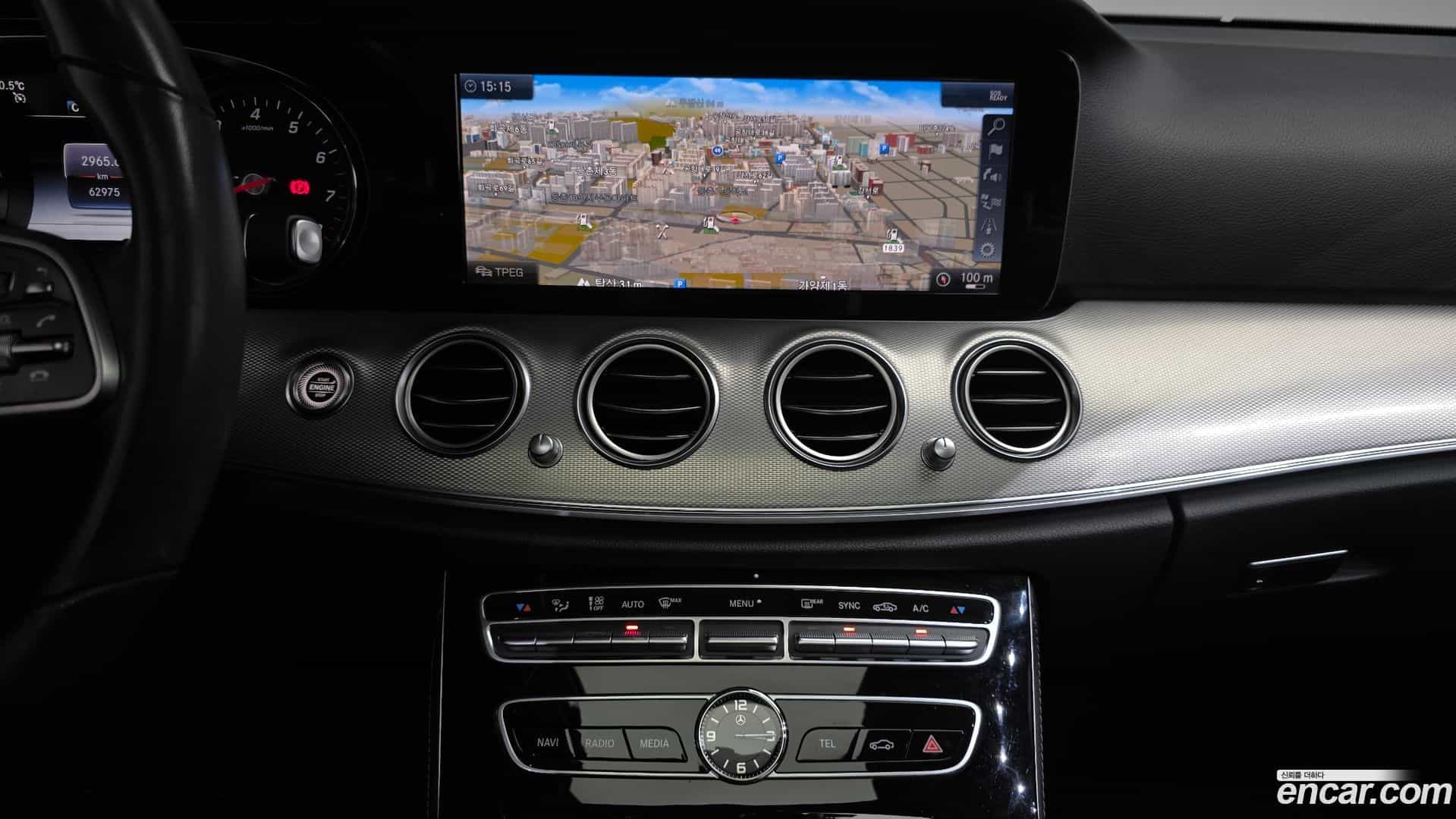 E-Class Mercedes-Benz 2018.9-OPTION-018