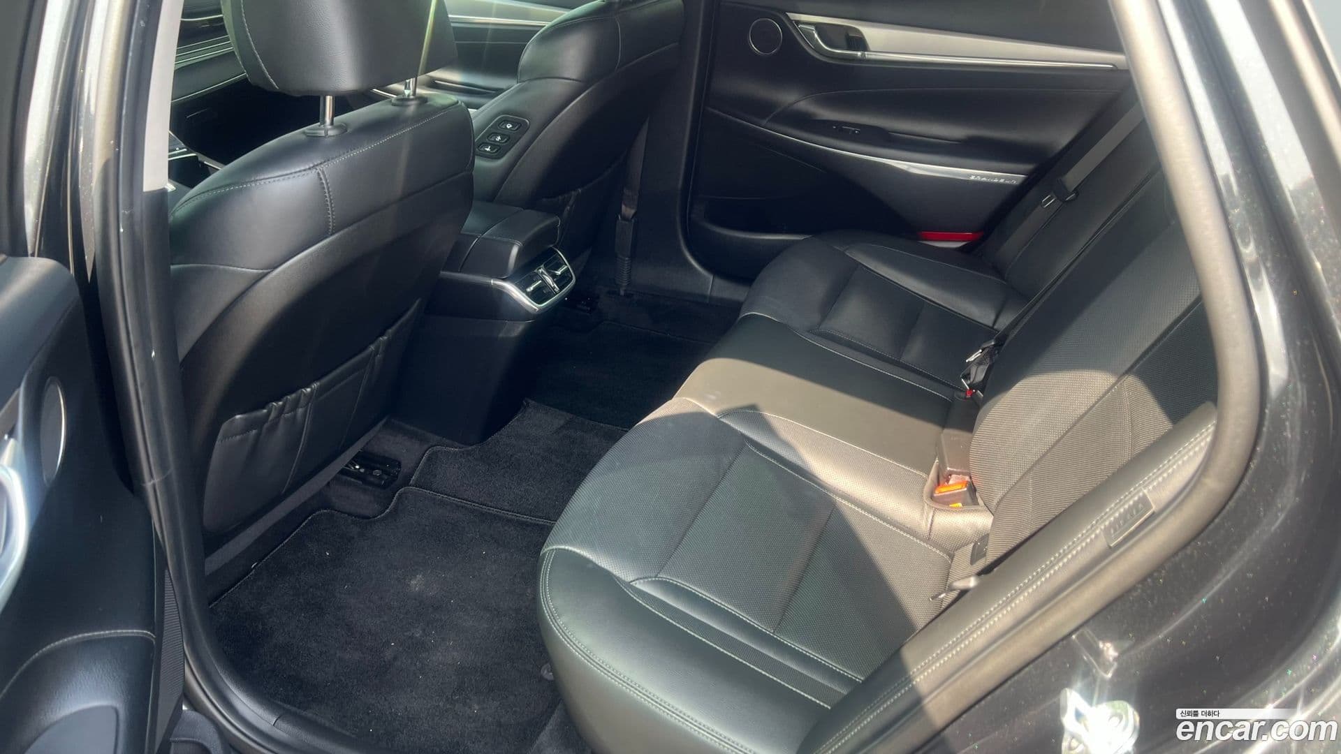 Main__Slider__Photo:Grandeur Hyundai 2020.5-14