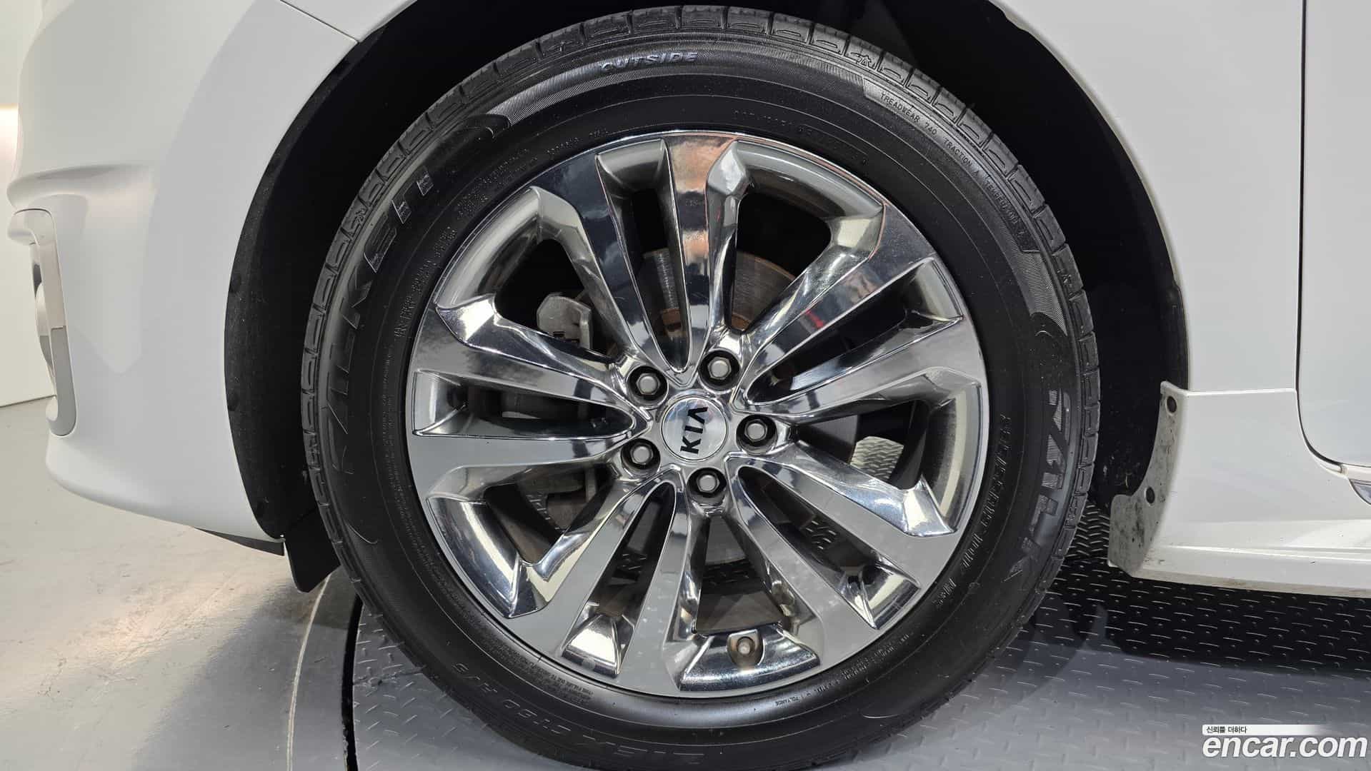 Canival Kia 2017.1-OUTER-005