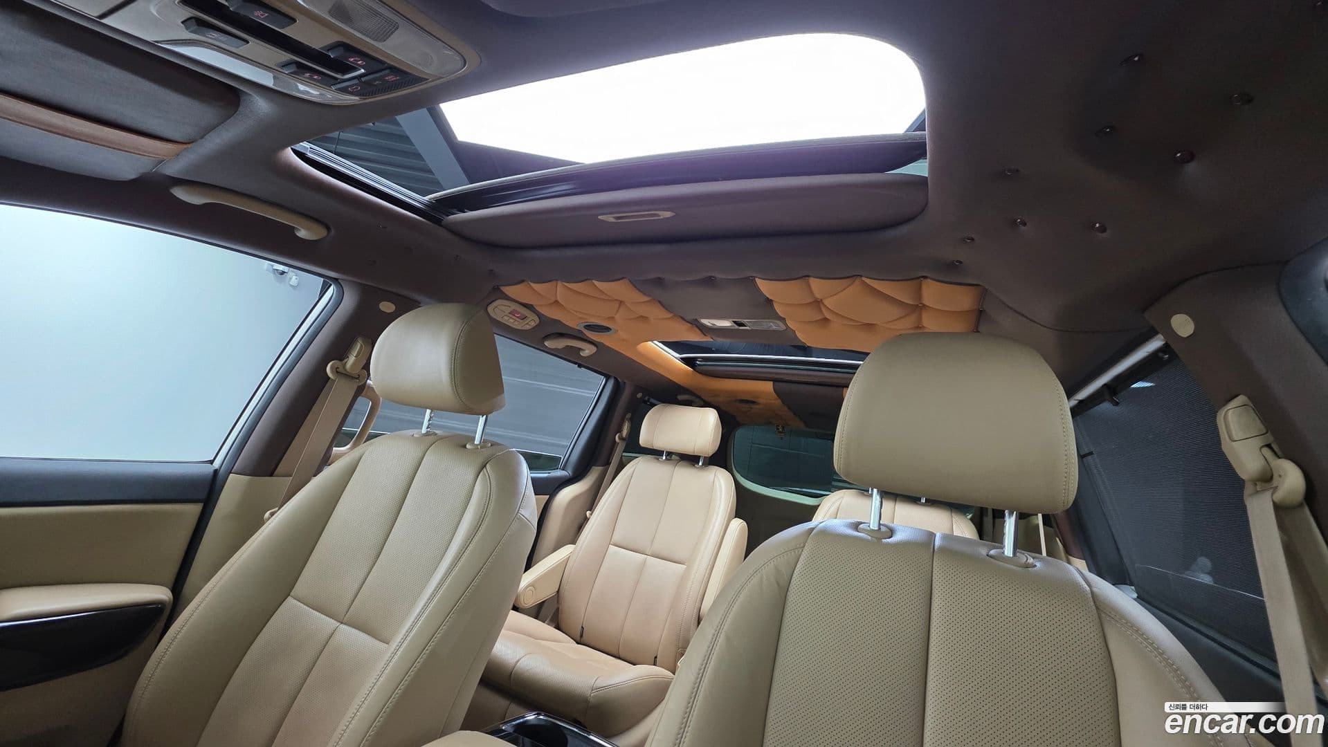 Main__Slider__Photo:Canival Kia 2017.1-10