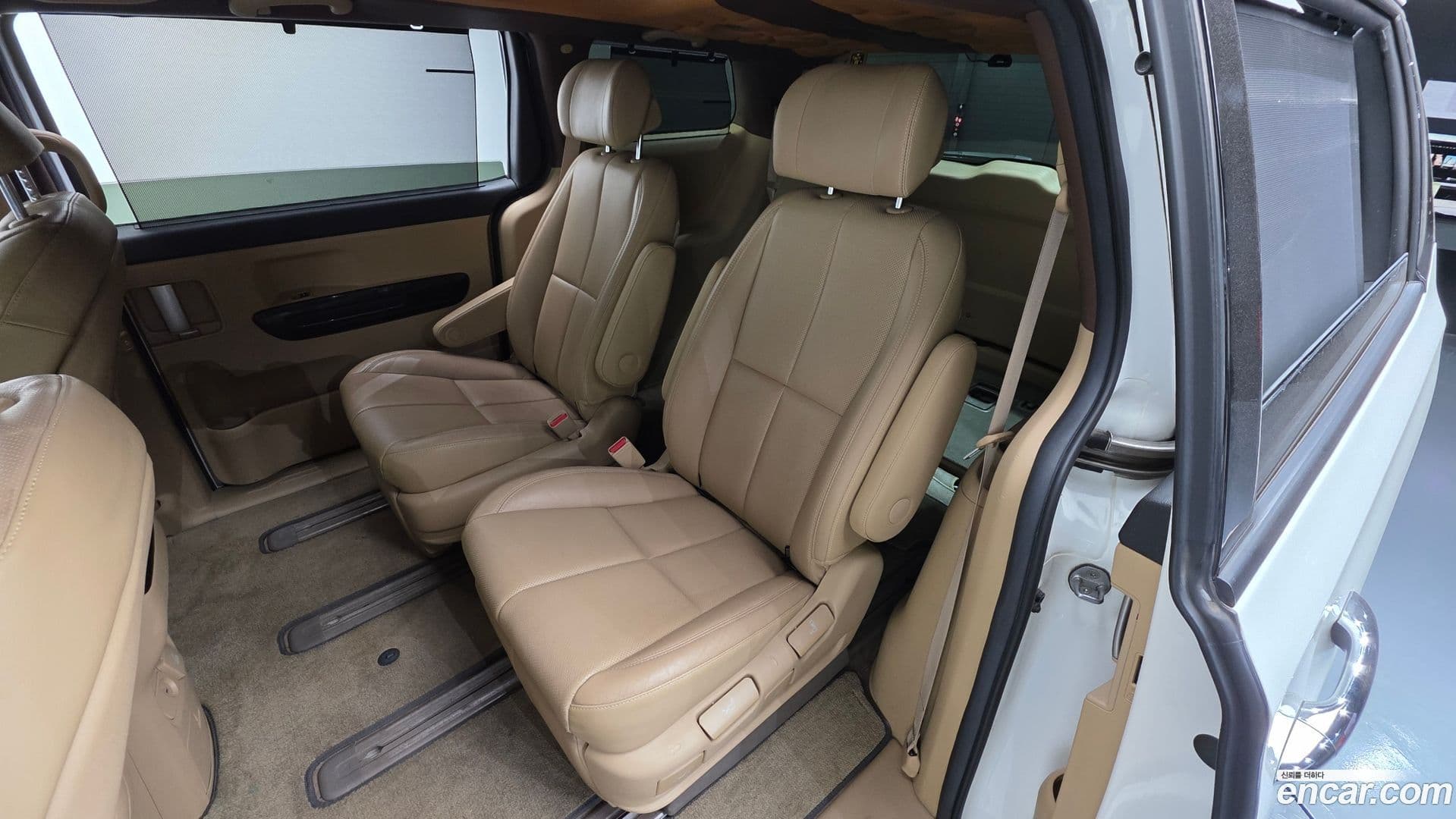 Main__Slider__Photo:Canival Kia 2017.1-17