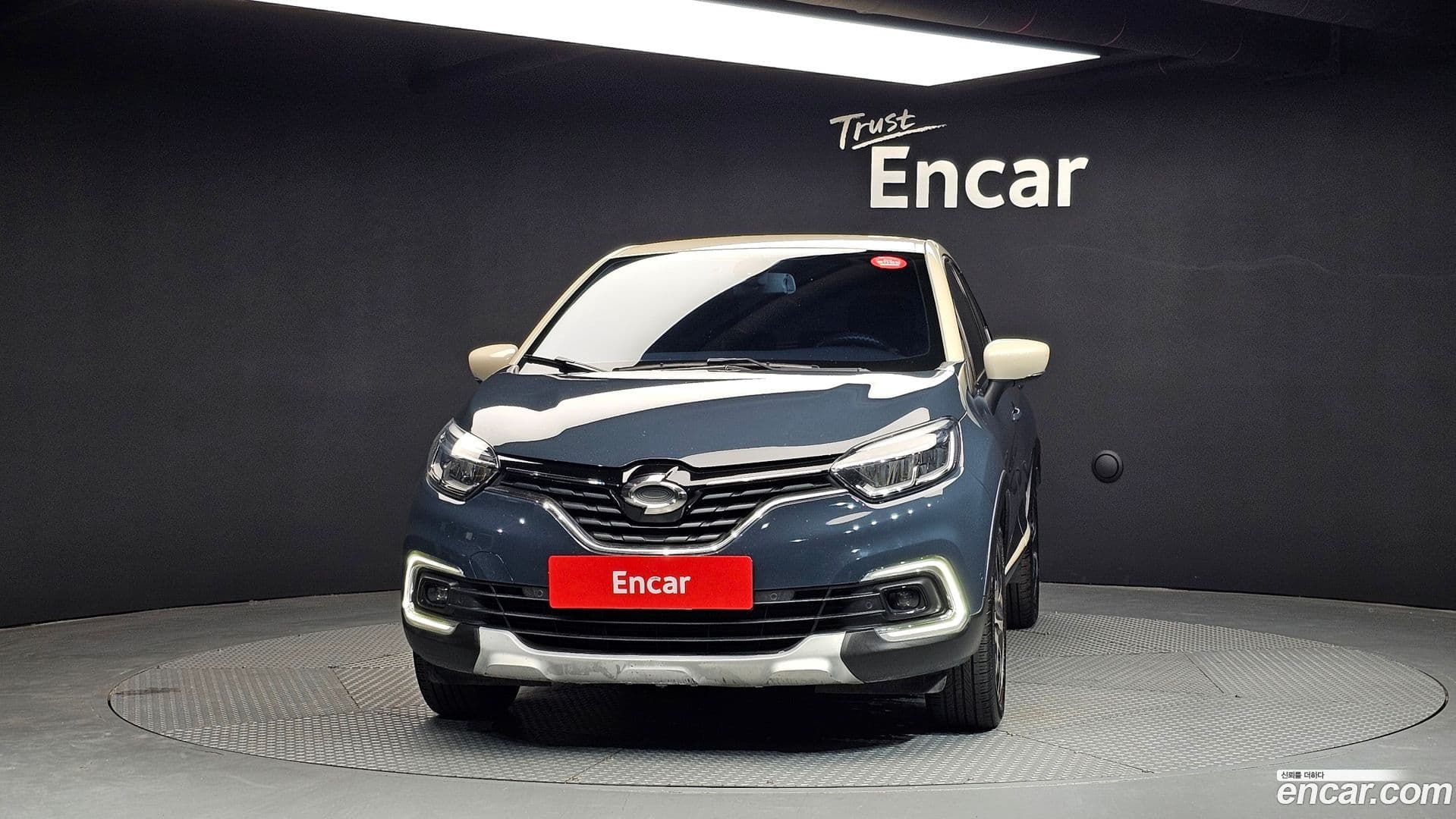 Main__Slider__Photo:QM3 Renault-KoreaSamsung 2017.8-2