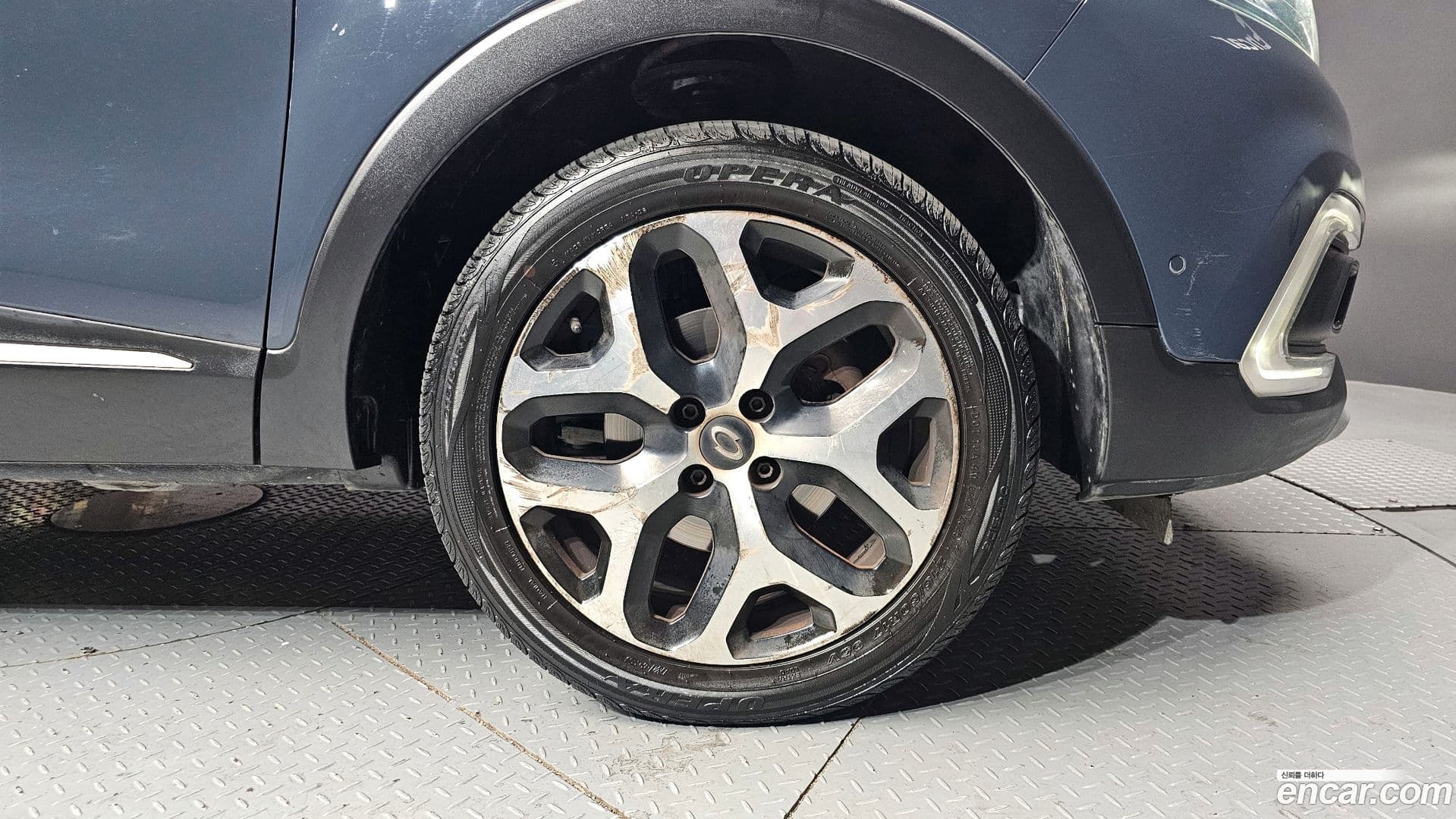 Main__Slider__Photo:QM3 Renault-KoreaSamsung 2017.8-4