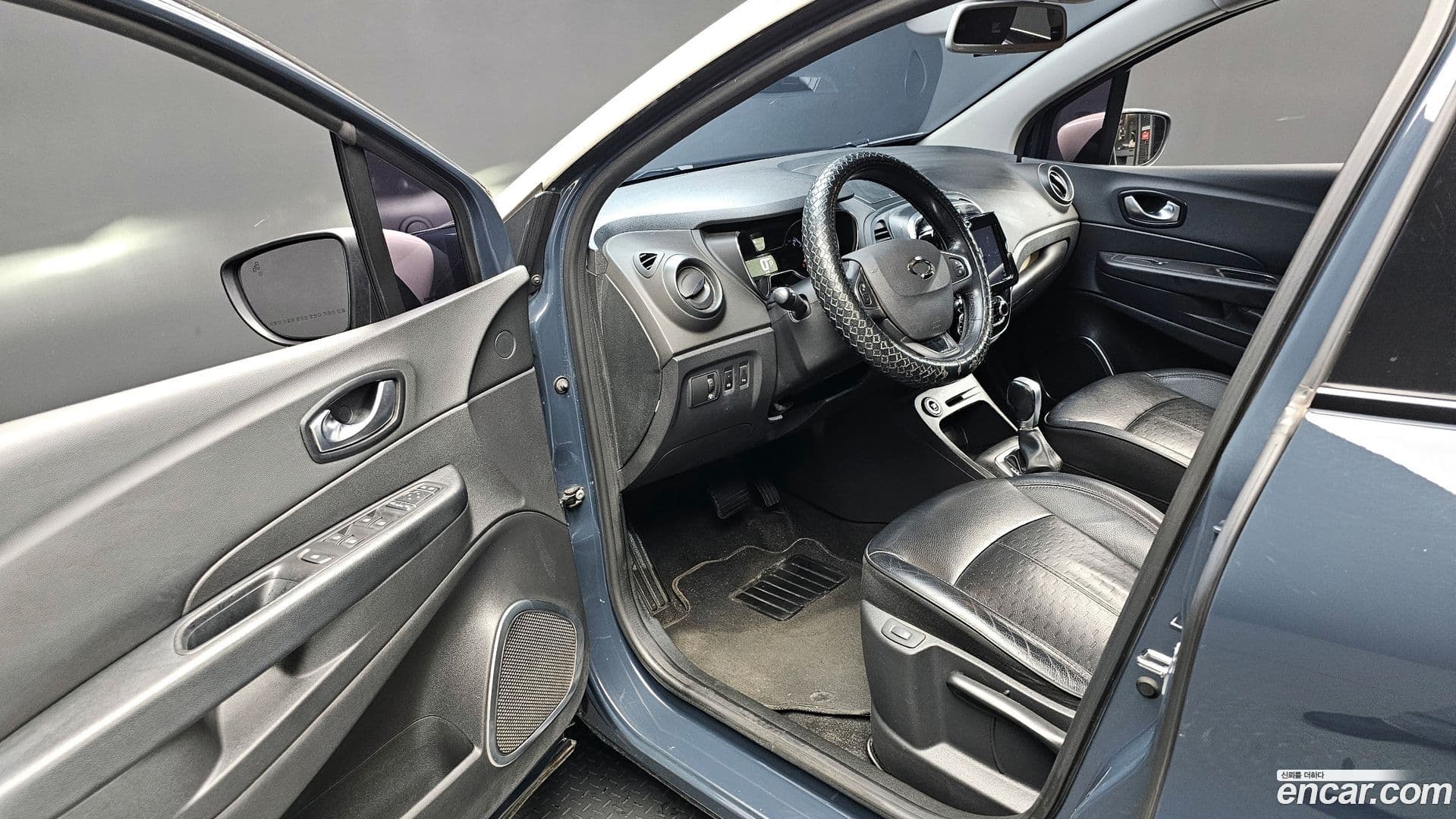 Main__Slider__Photo:QM3 Renault-KoreaSamsung 2017.8-10