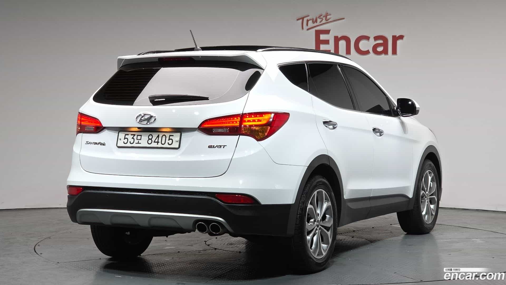 Santafe Hyundai 2015.2-OUTER-002