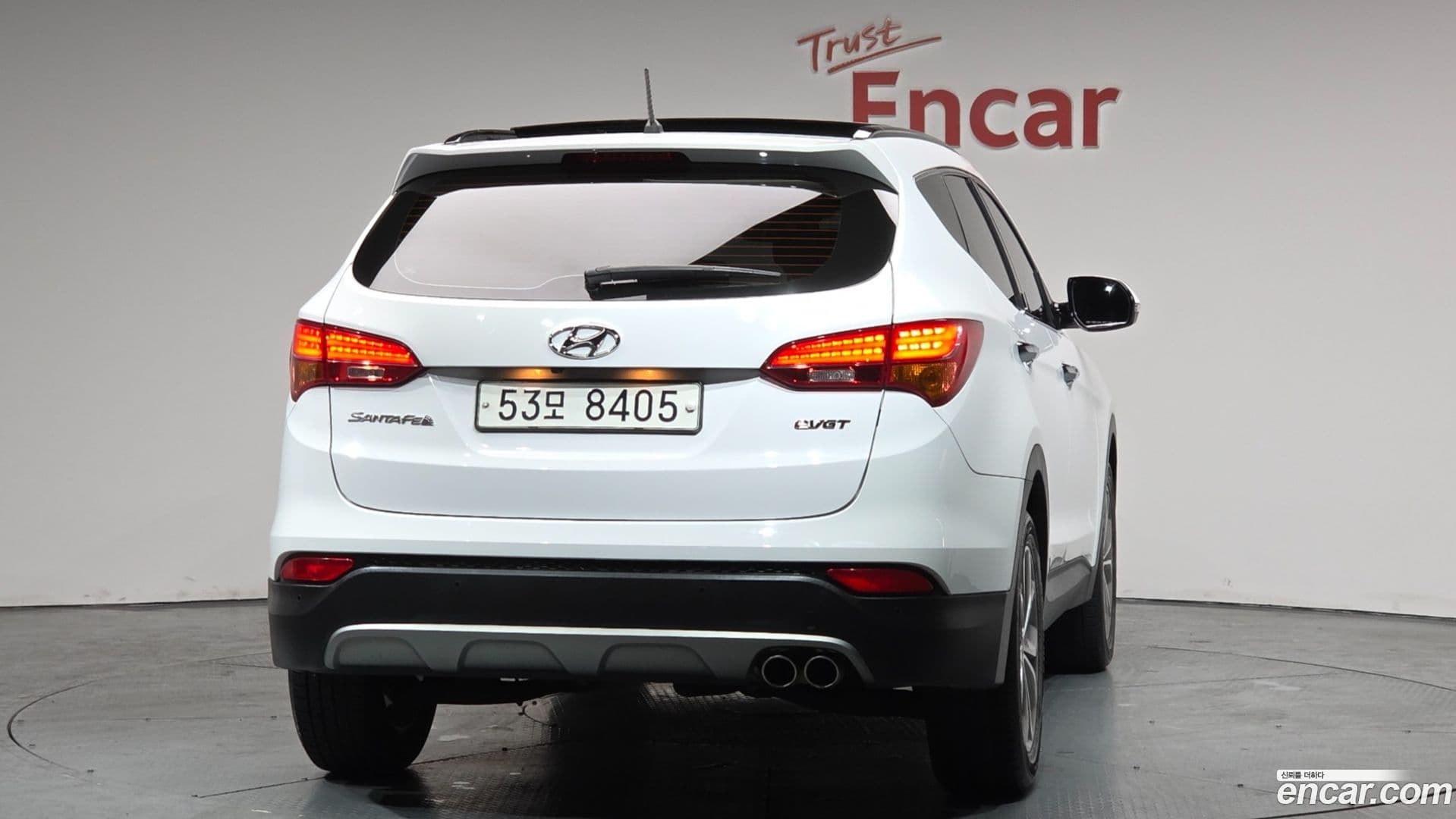 Main__Slider__Photo:Santafe Hyundai 2015.2-3