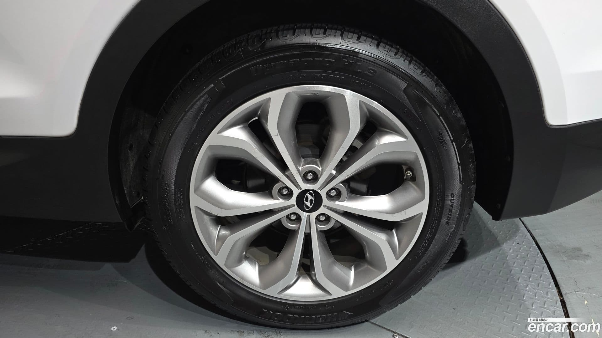 Main__Slider__Photo:Santafe Hyundai 2015.2-4