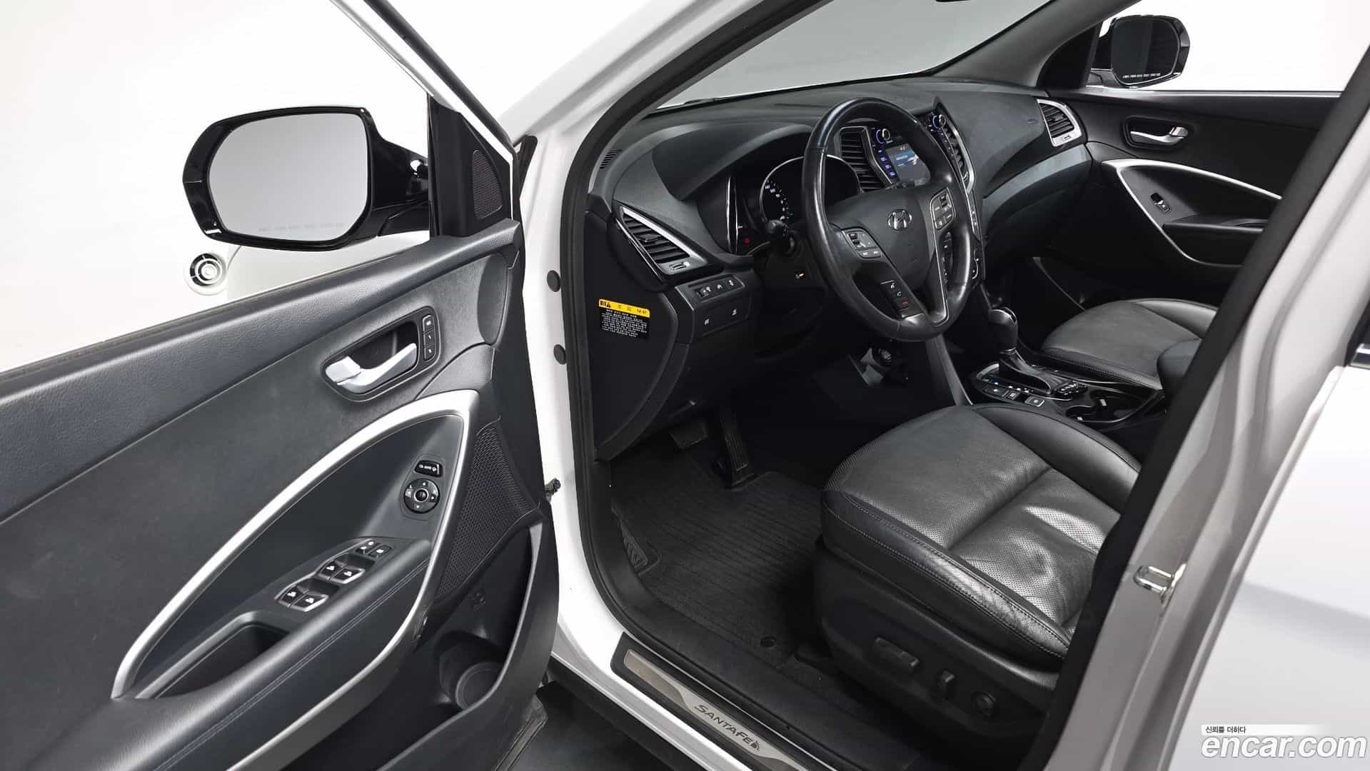 Santafe Hyundai 2015.2-INNER-010