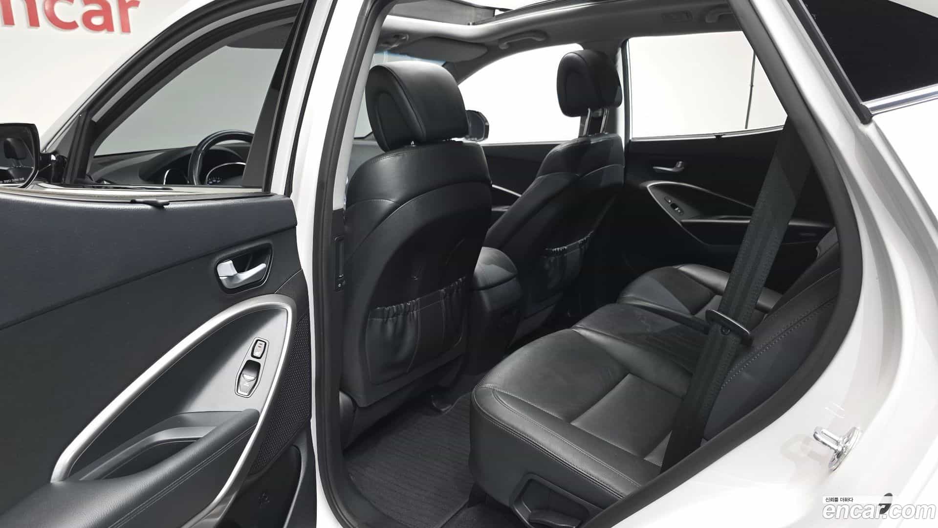 Santafe Hyundai 2015.2-OPTION-015