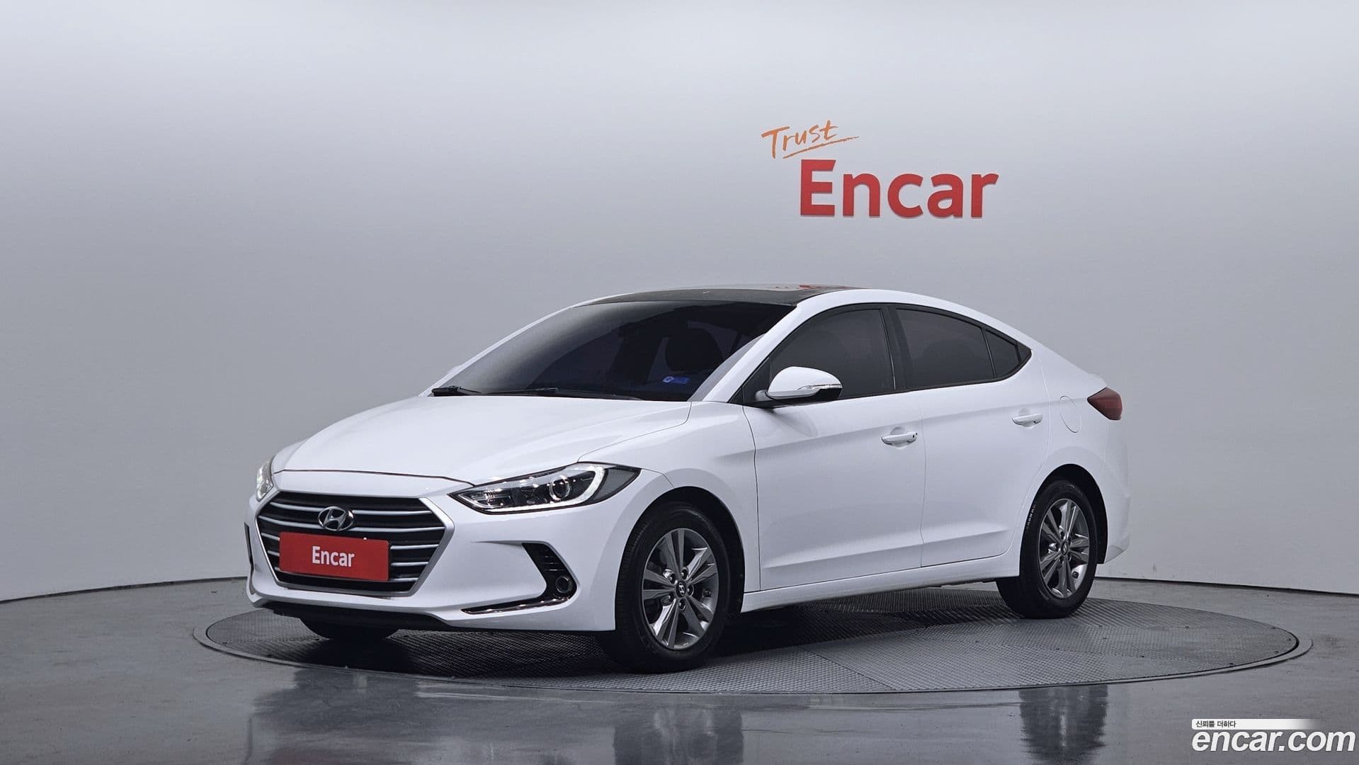 Main__Slider__Photo:AVANTE Hyundai 2016.10-0