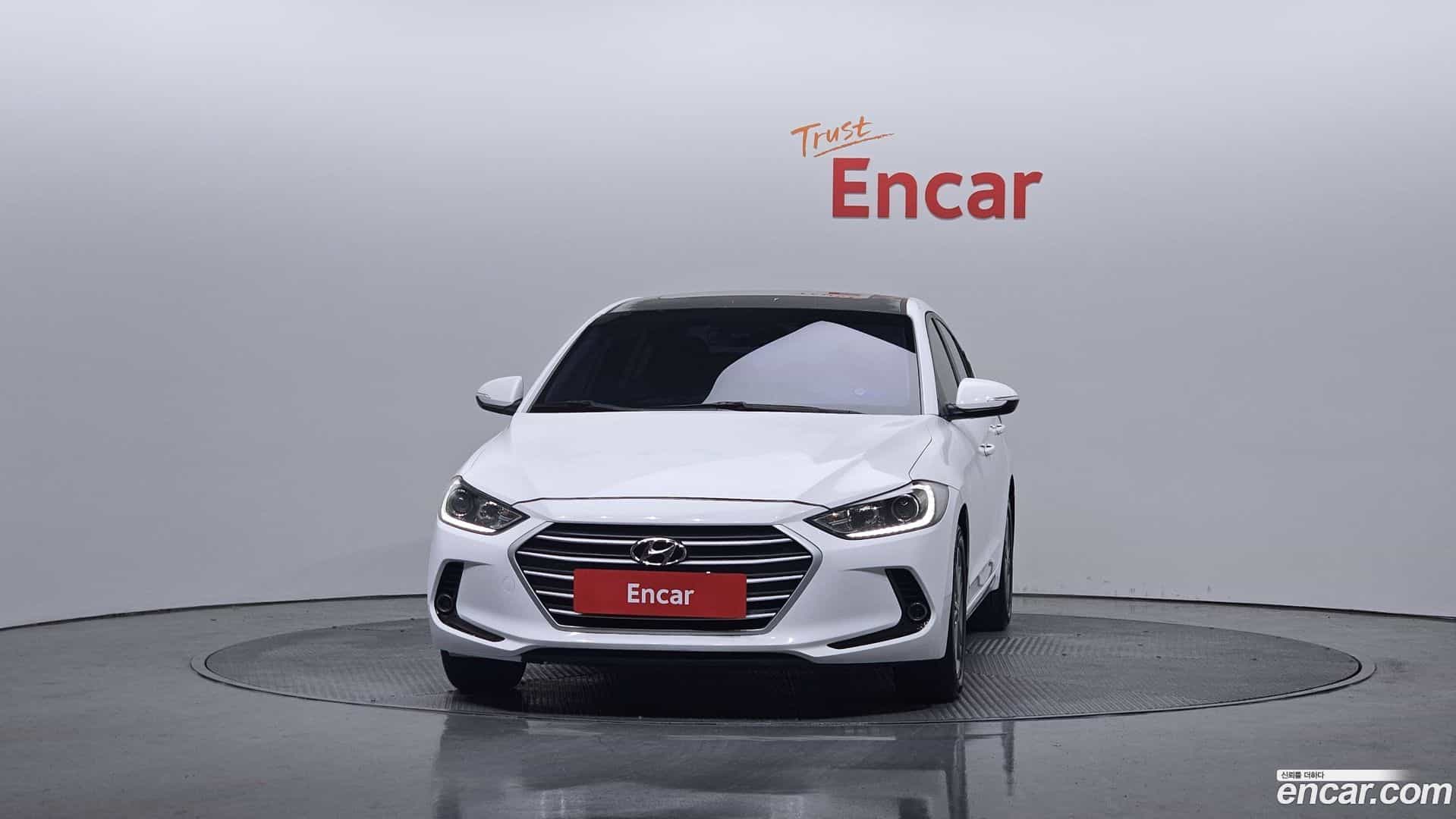 AVANTE Hyundai 2016.10-OUTER-003