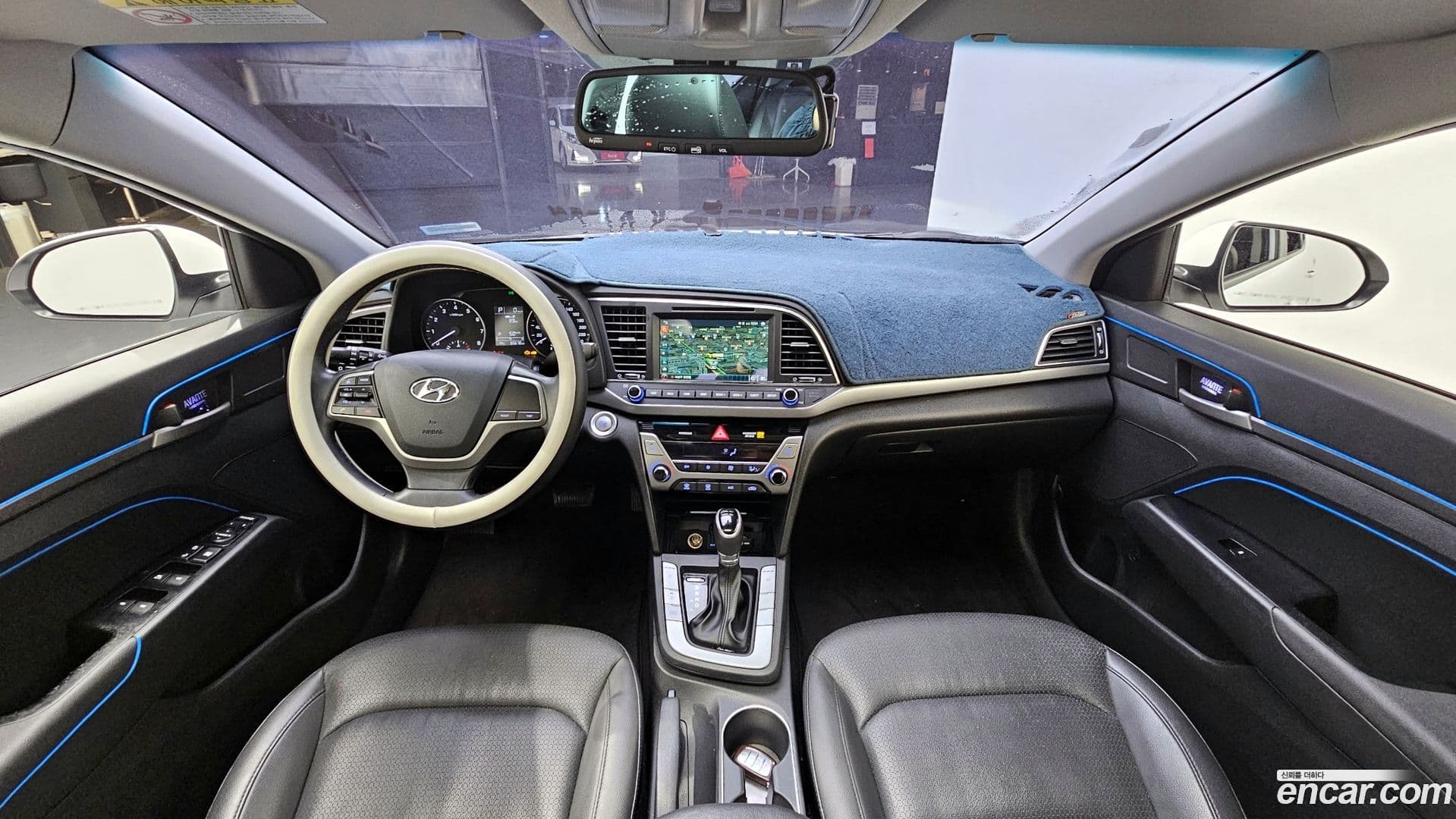 Main__Slider__Photo:AVANTE Hyundai 2016.10-6