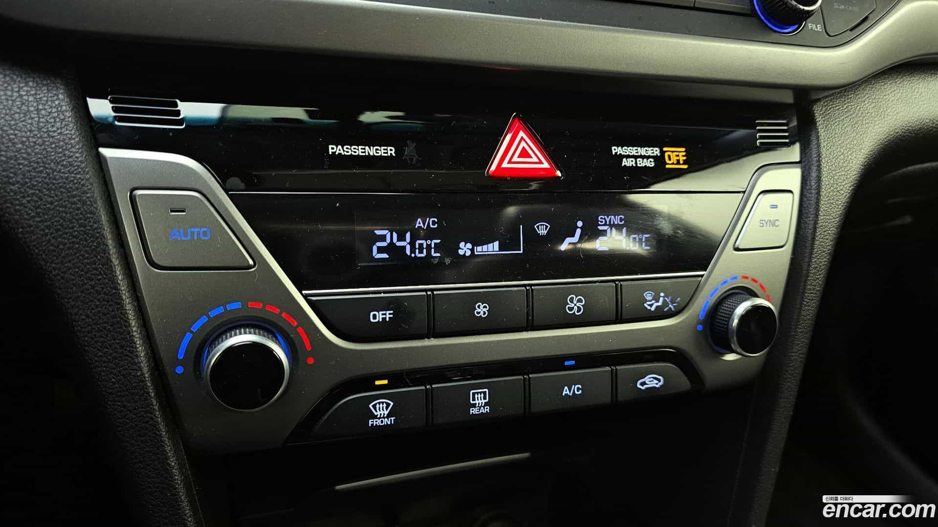 AVANTE Hyundai 2016.10-OPTION-020