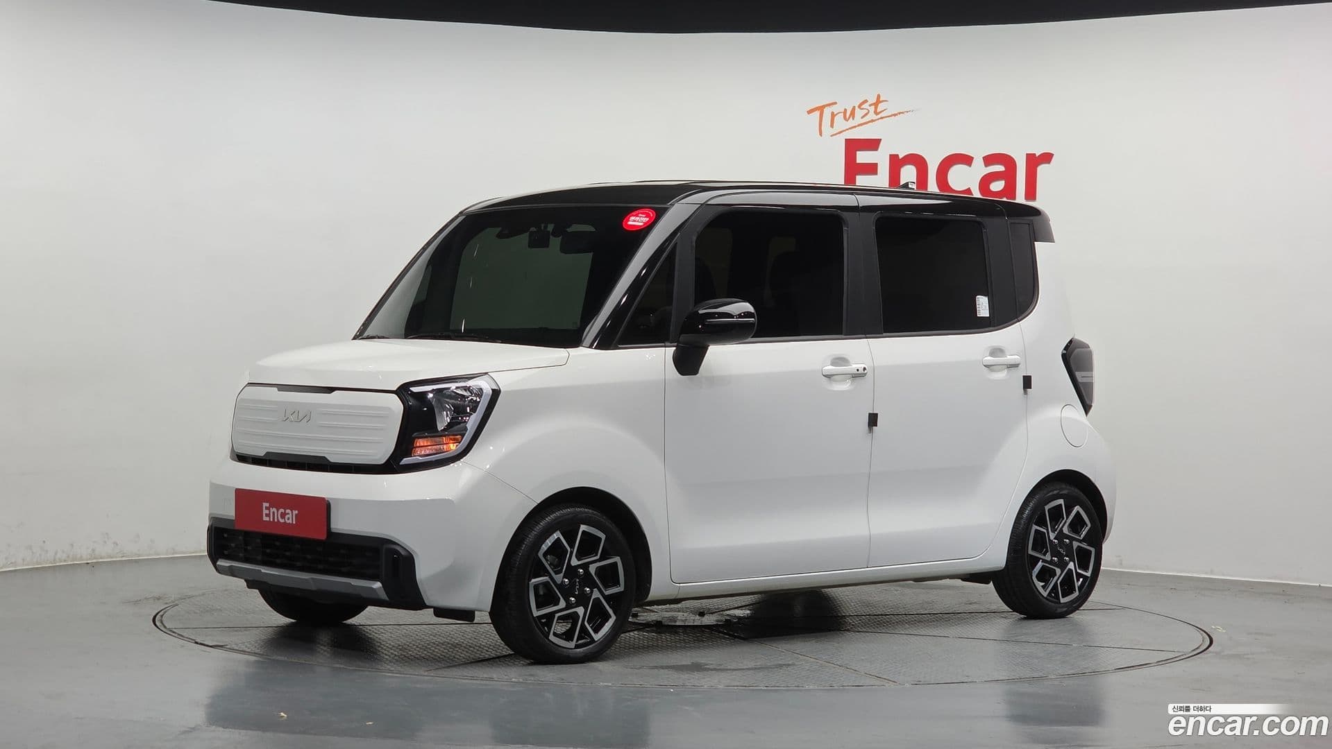 Main__Slider__Photo:RAY Kia 2023.1-0