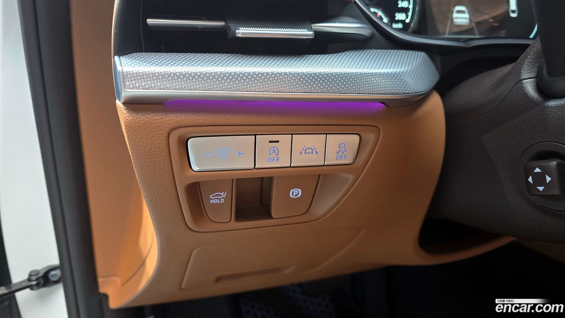 Main__Slider__Photo:G80 Genesis 2020.4-12