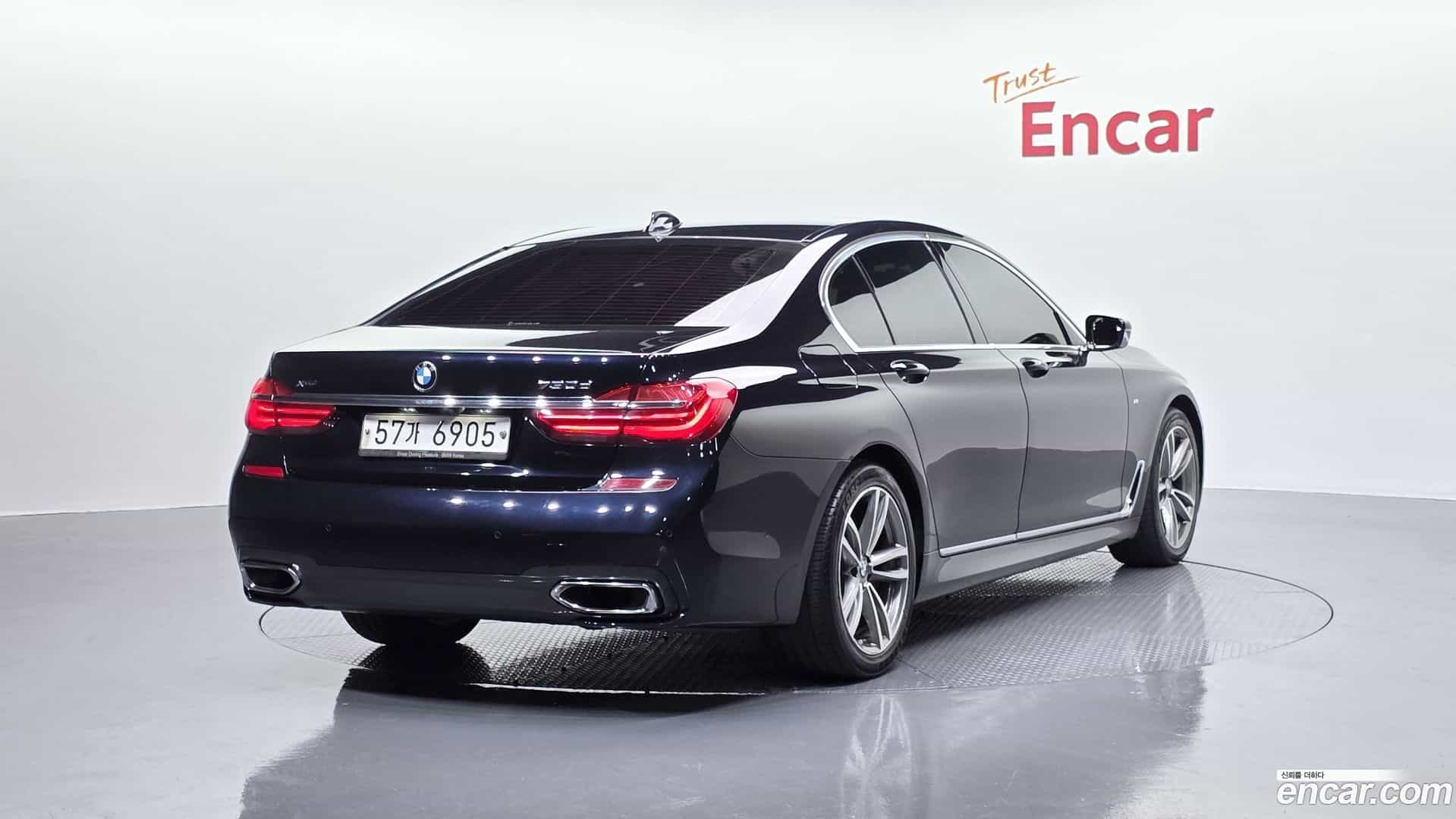 7-Series BMW 2018.11-OUTER-002