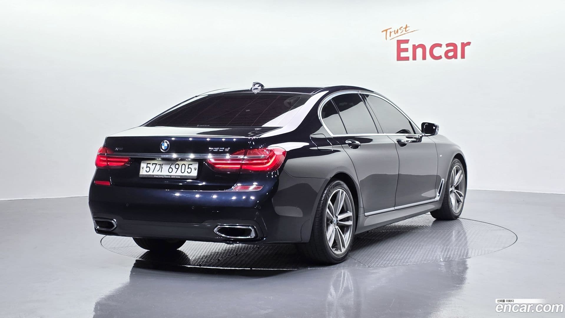 Main__Slider__Photo:7-Series BMW 2018.11-1