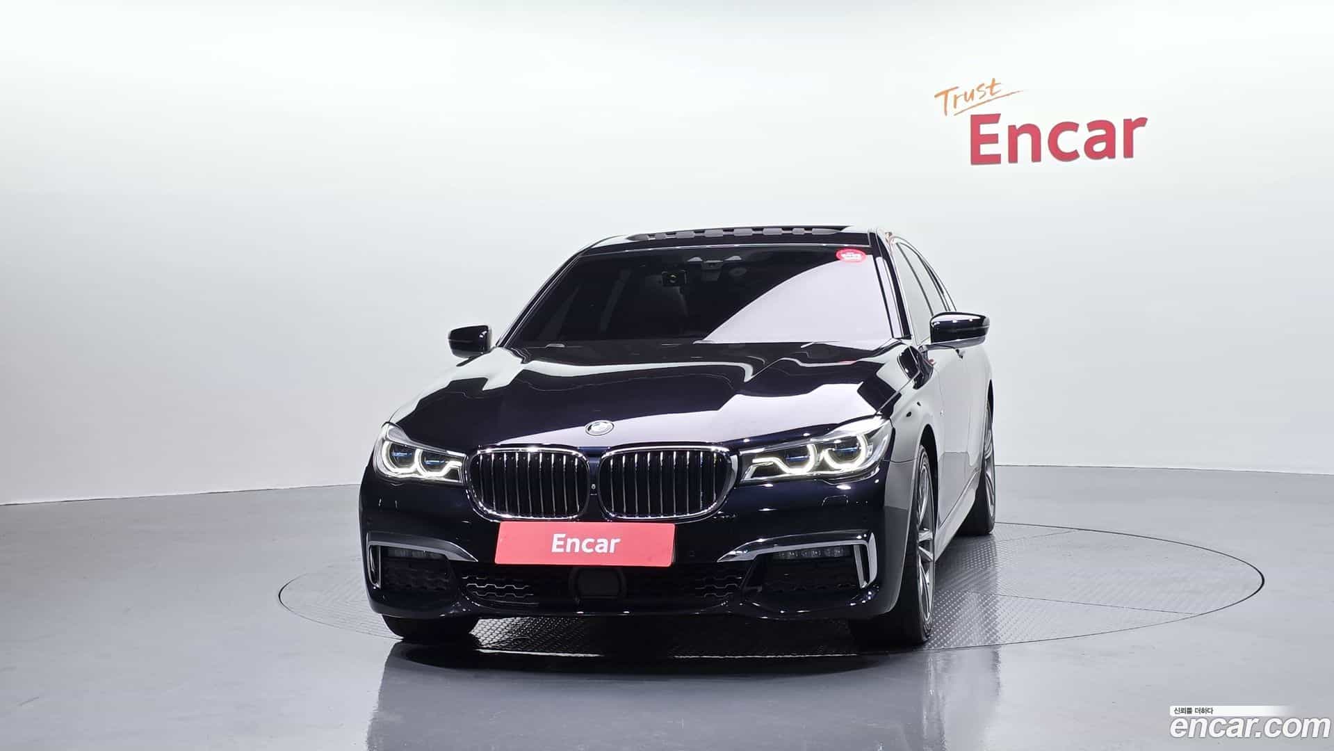 7-Series BMW 2018.11-OUTER-003