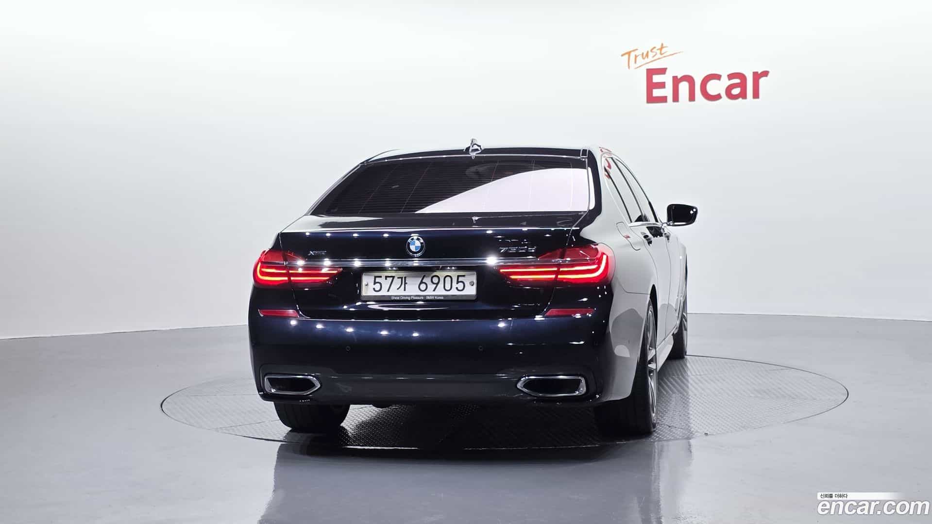 7-Series BMW 2018.11-OUTER-004