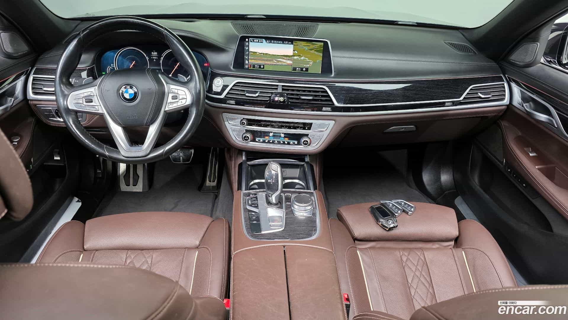 7-Series BMW 2018.11-INNER-007
