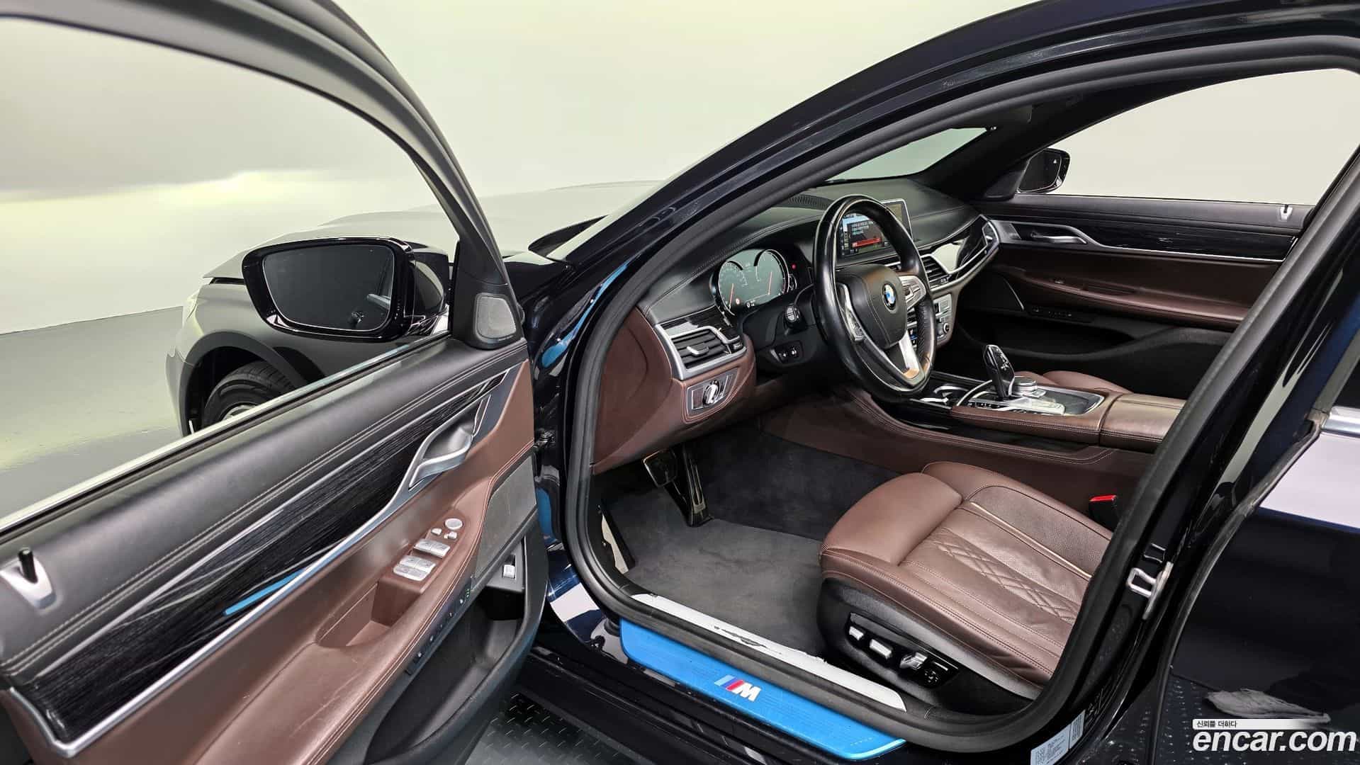 7-Series BMW 2018.11-OPTION-015