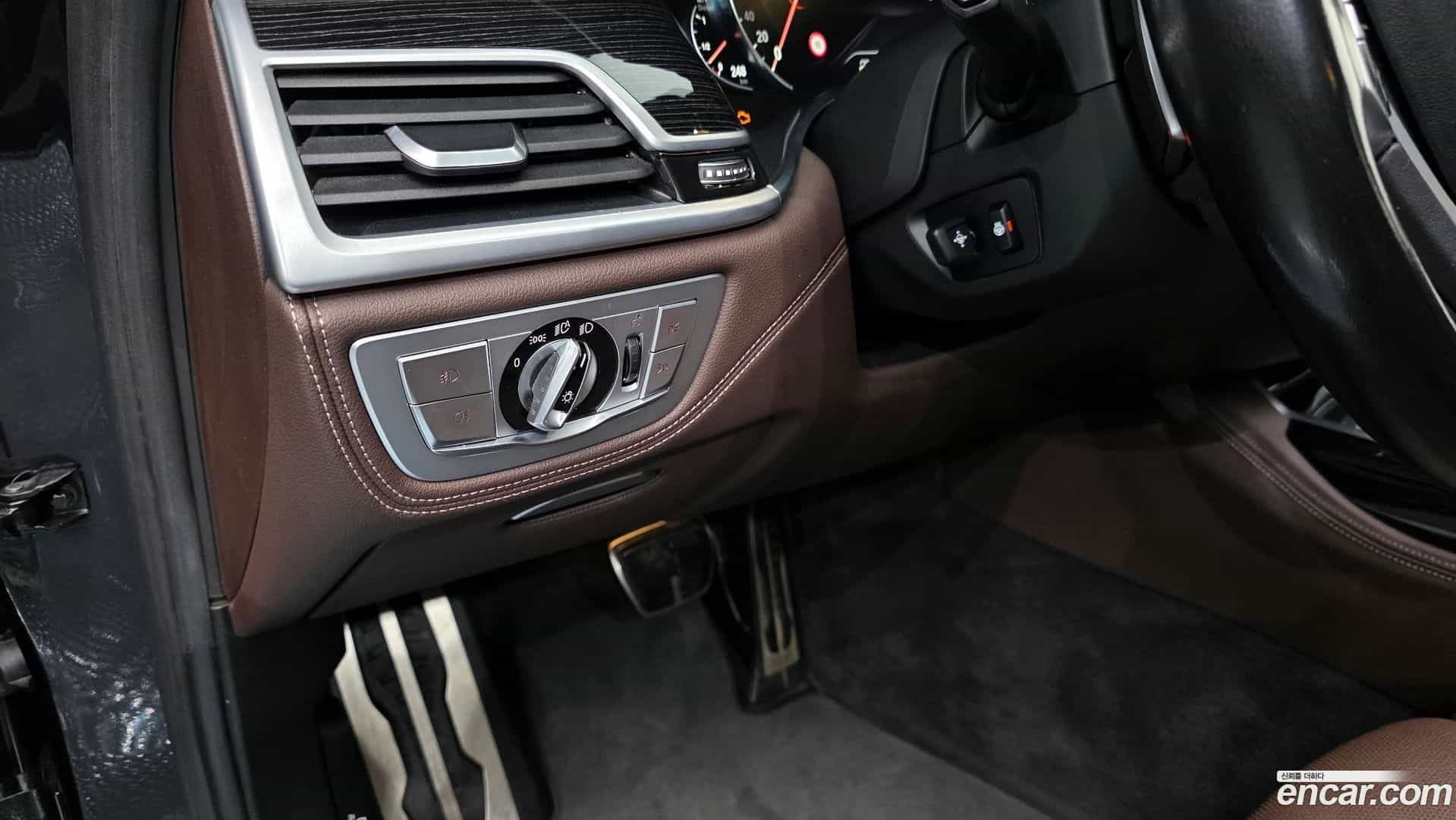 7-Series BMW 2018.11-OPTION-021