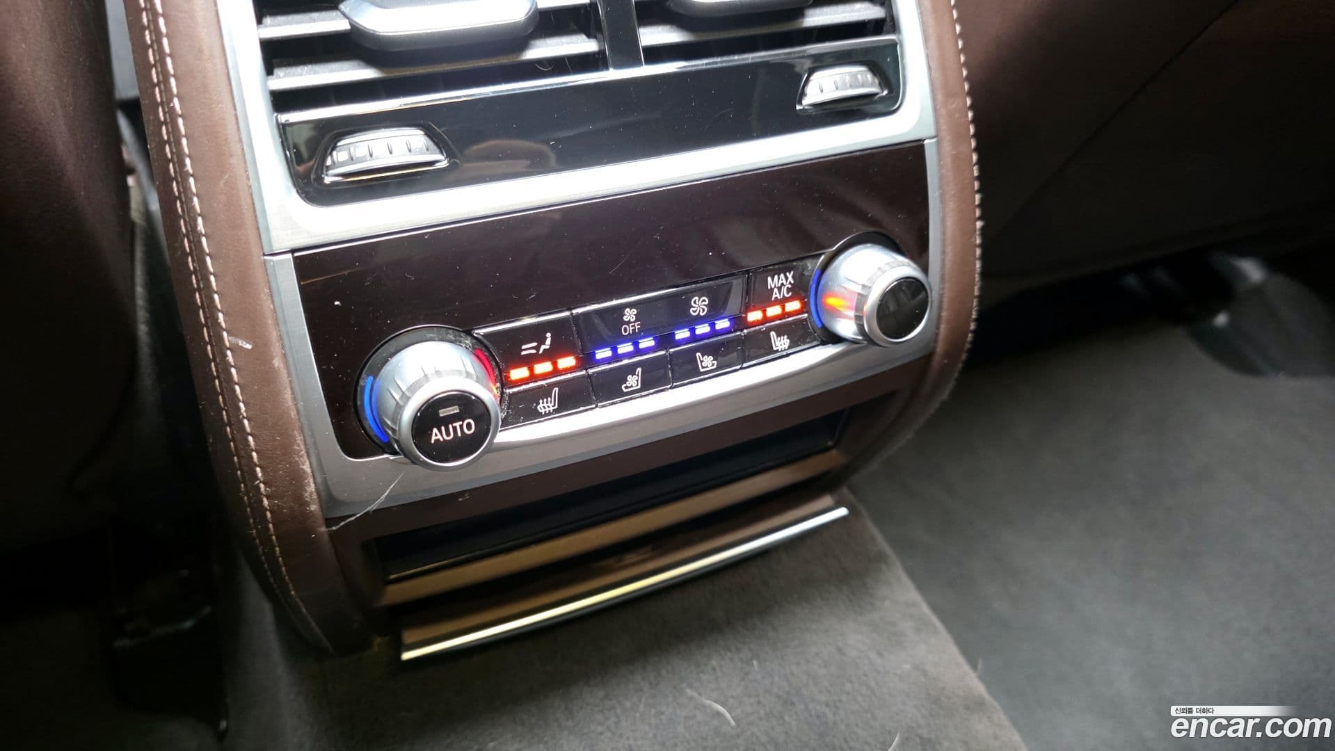 Main__Slider__Photo:7-Series BMW 2018.11-17