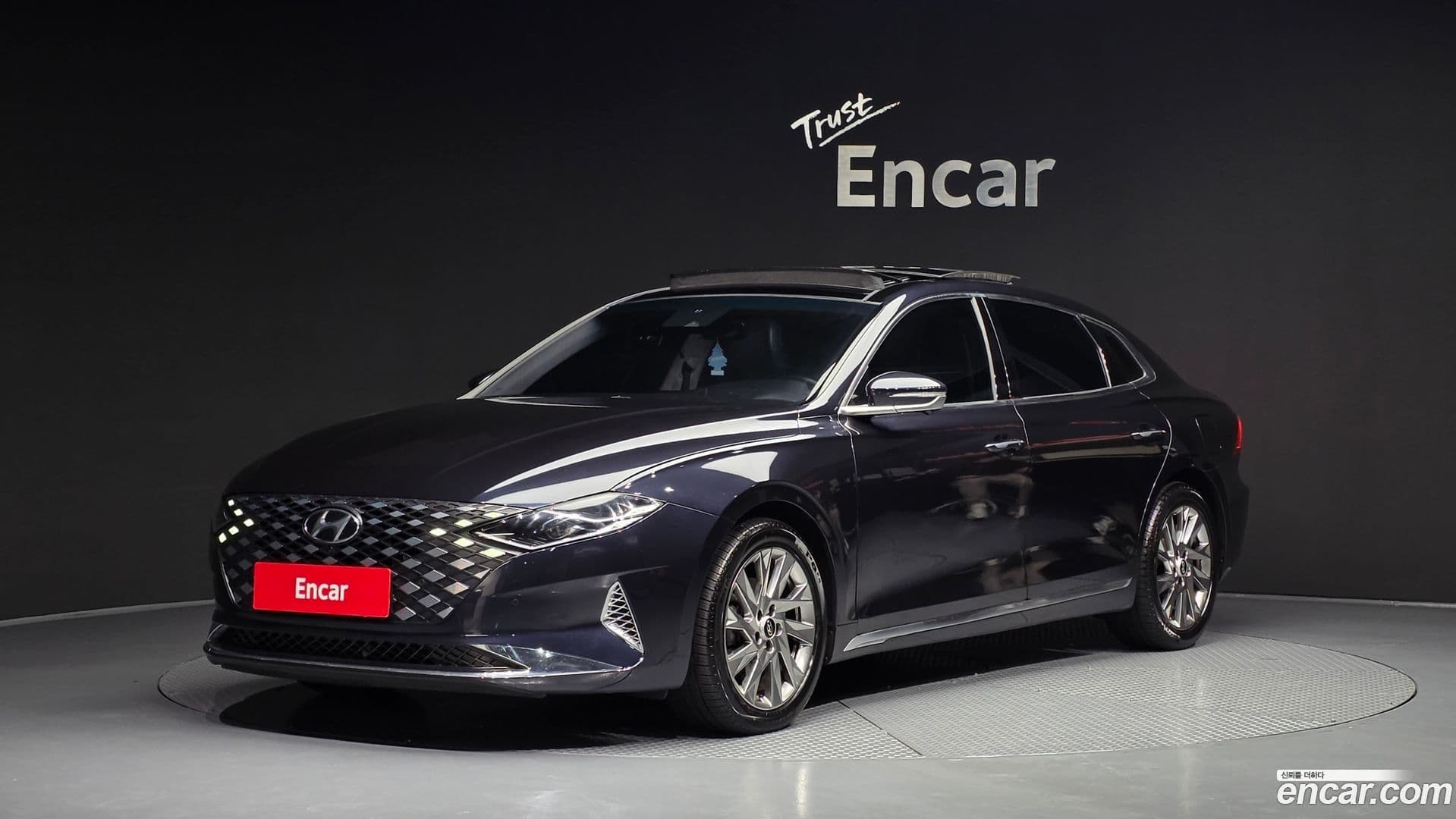 Main__Slider__Photo:Grandeur Hyundai 2021.4-0