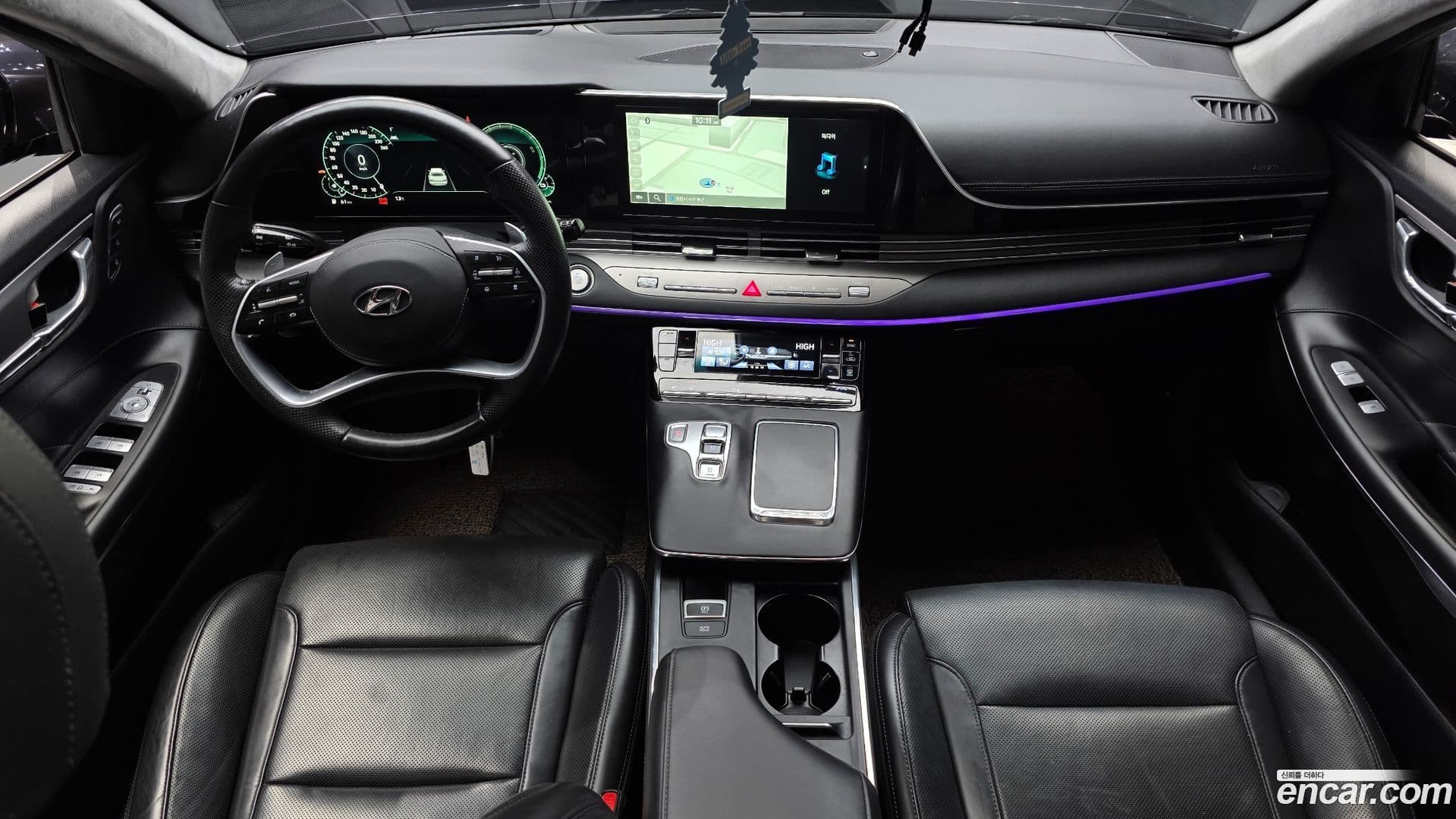 Main__Slider__Photo:Grandeur Hyundai 2021.4-6