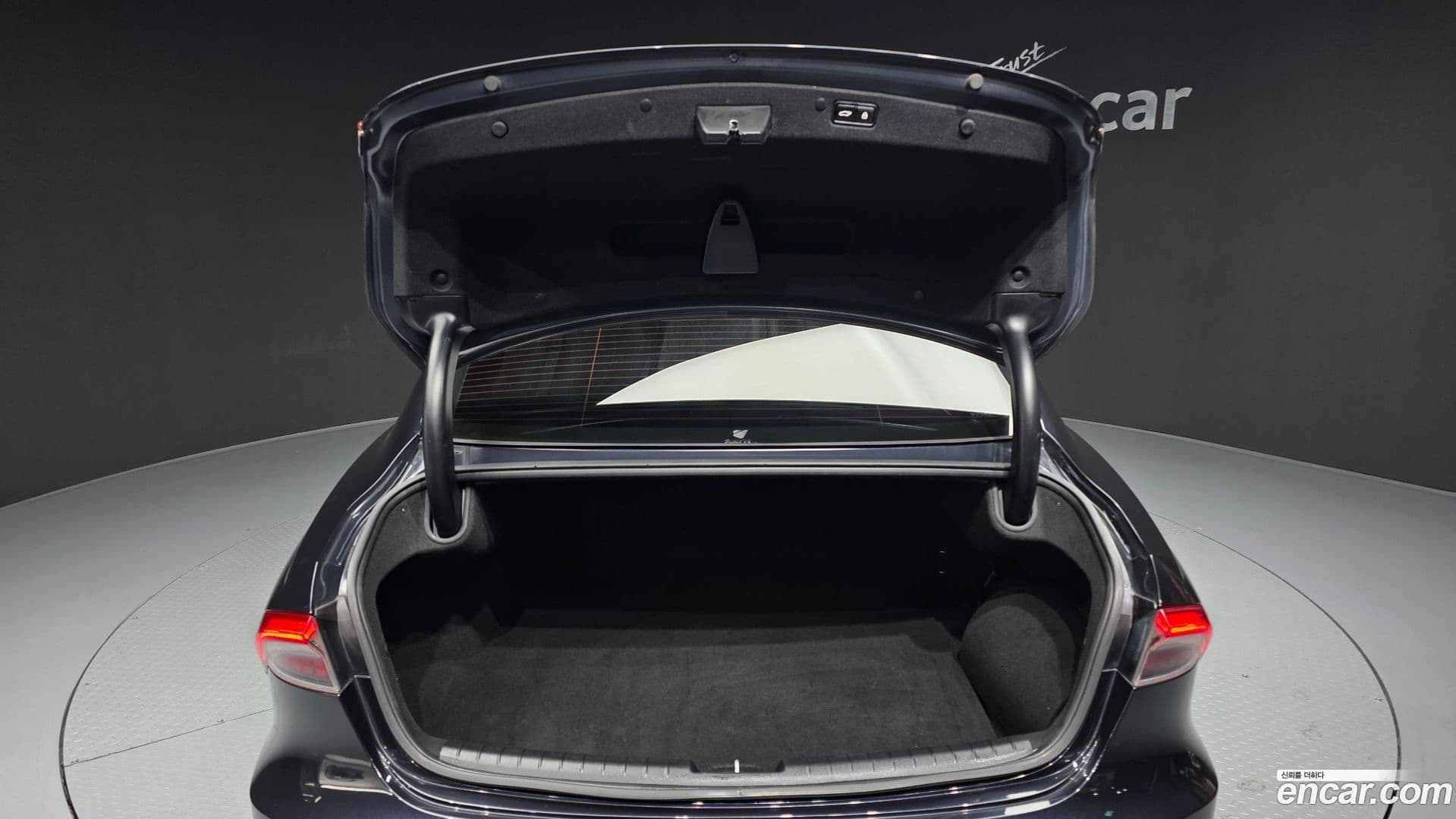 Main__Slider__Photo:Grandeur Hyundai 2021.4-19