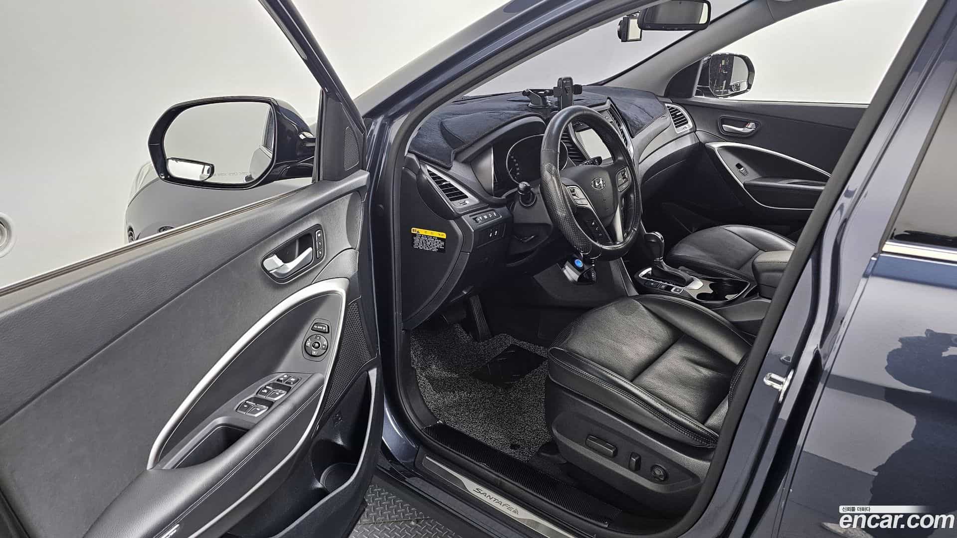 Santafe Hyundai 2016.2-INNER-010