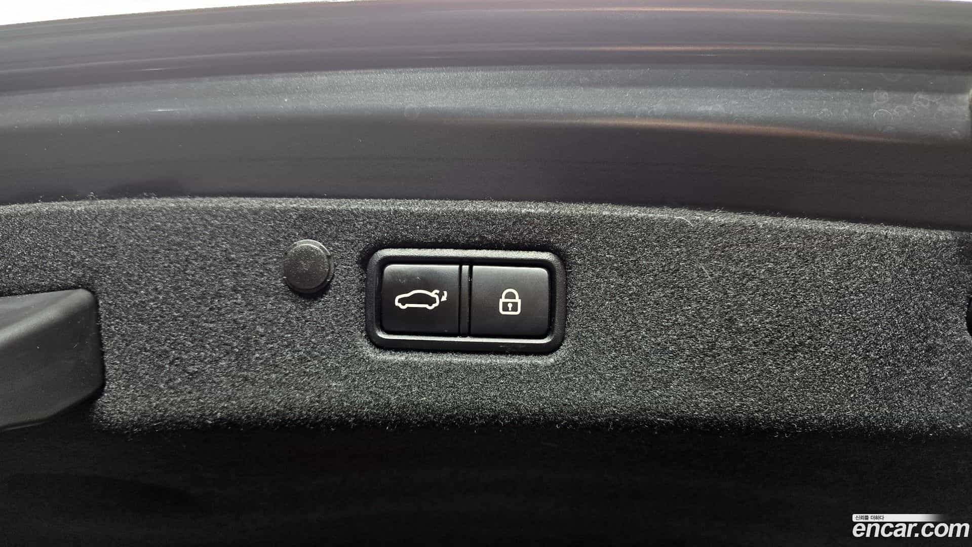 Grandeur Hyundai 2020.7-OPTION-024