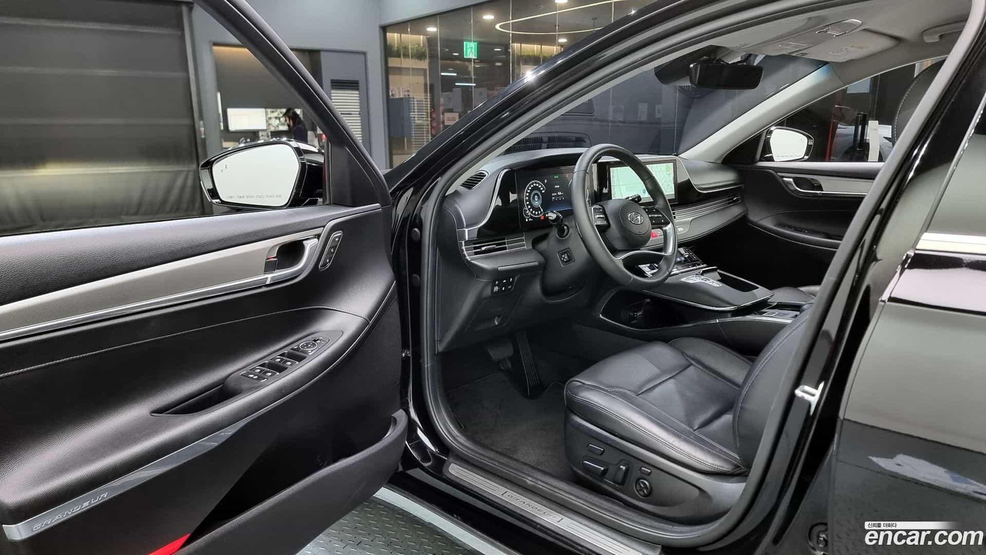 Grandeur Hyundai 2022.6-OPTION-015