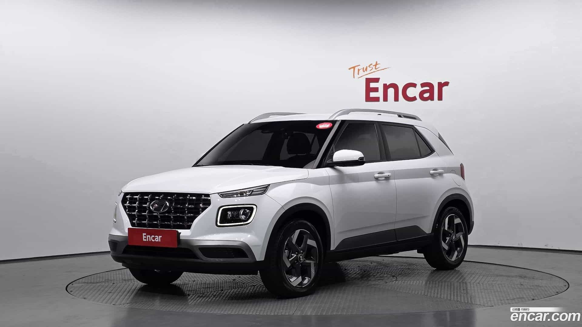 Venue Hyundai 2022.8-OUTER-001