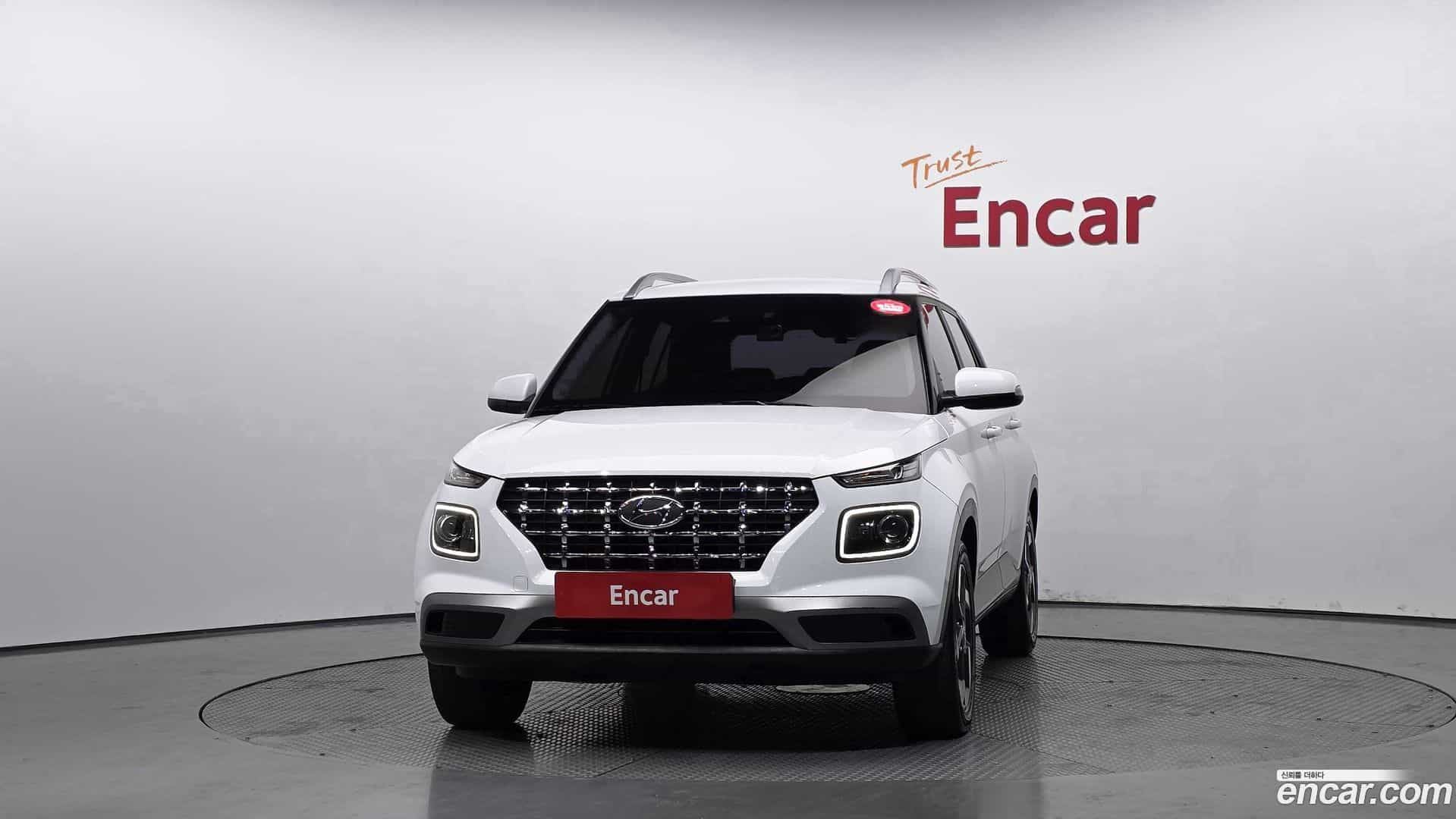 Venue Hyundai 2022.8-OUTER-003