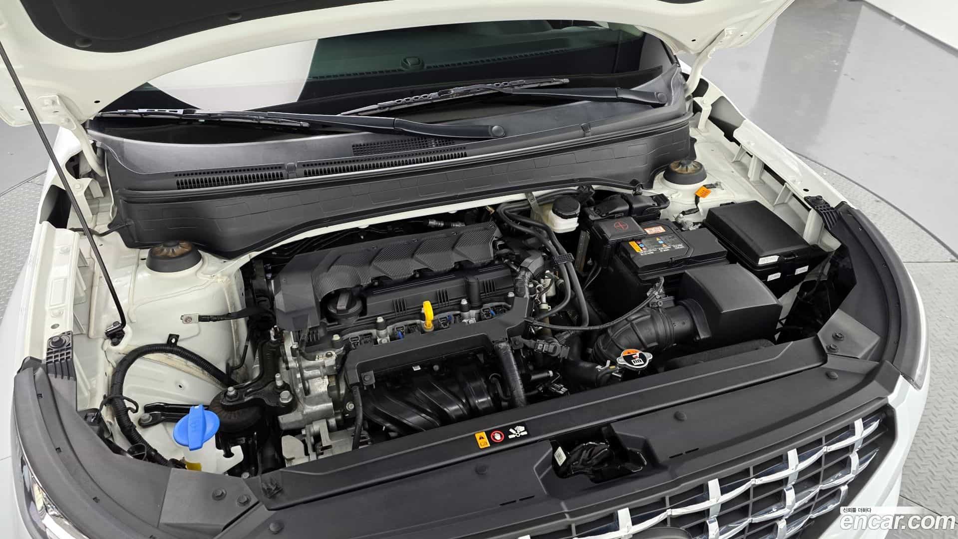 Venue Hyundai 2022.8-OUTER-006