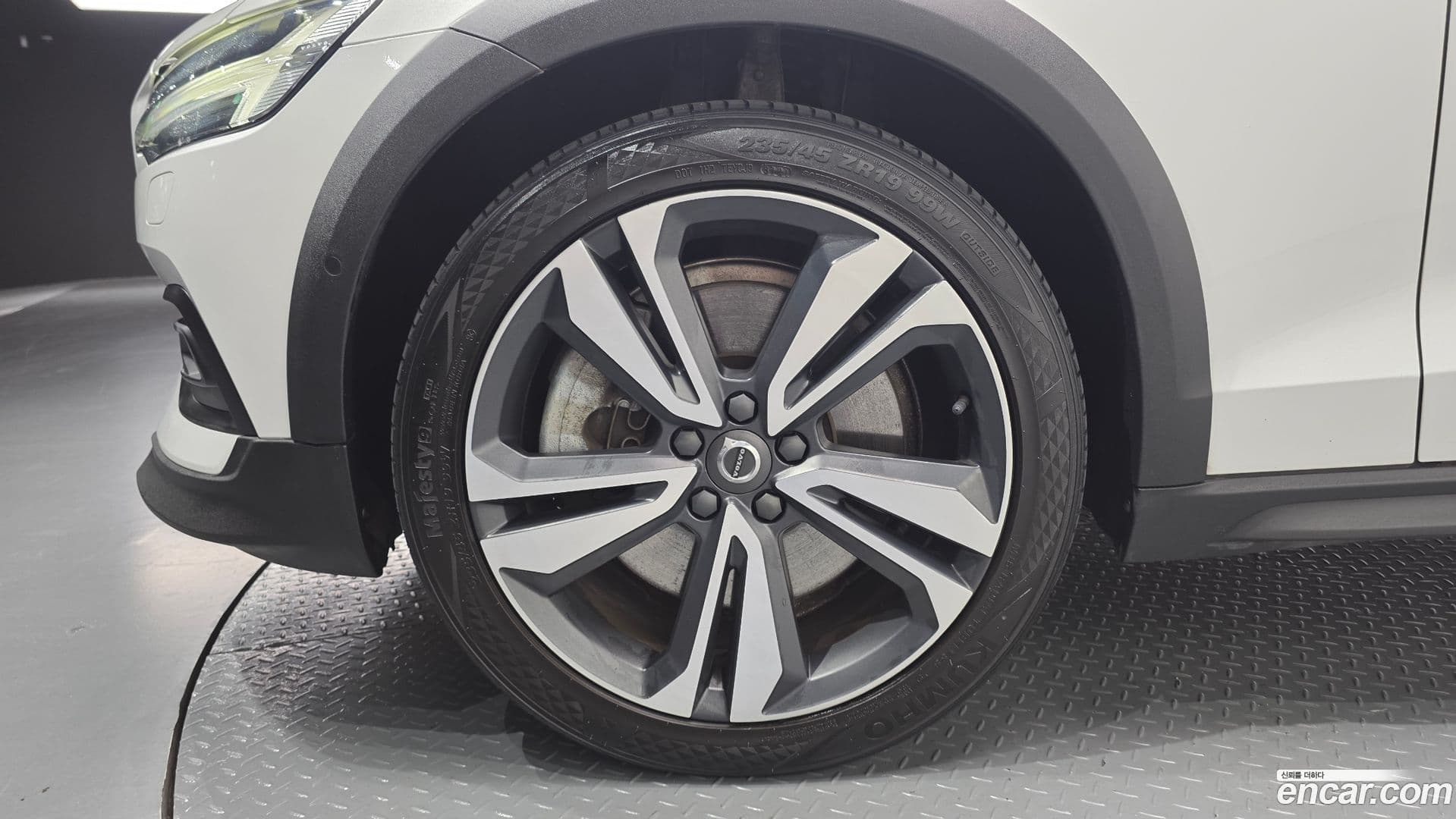 Main__Slider__Photo:V60 Volvo 2020.8-4