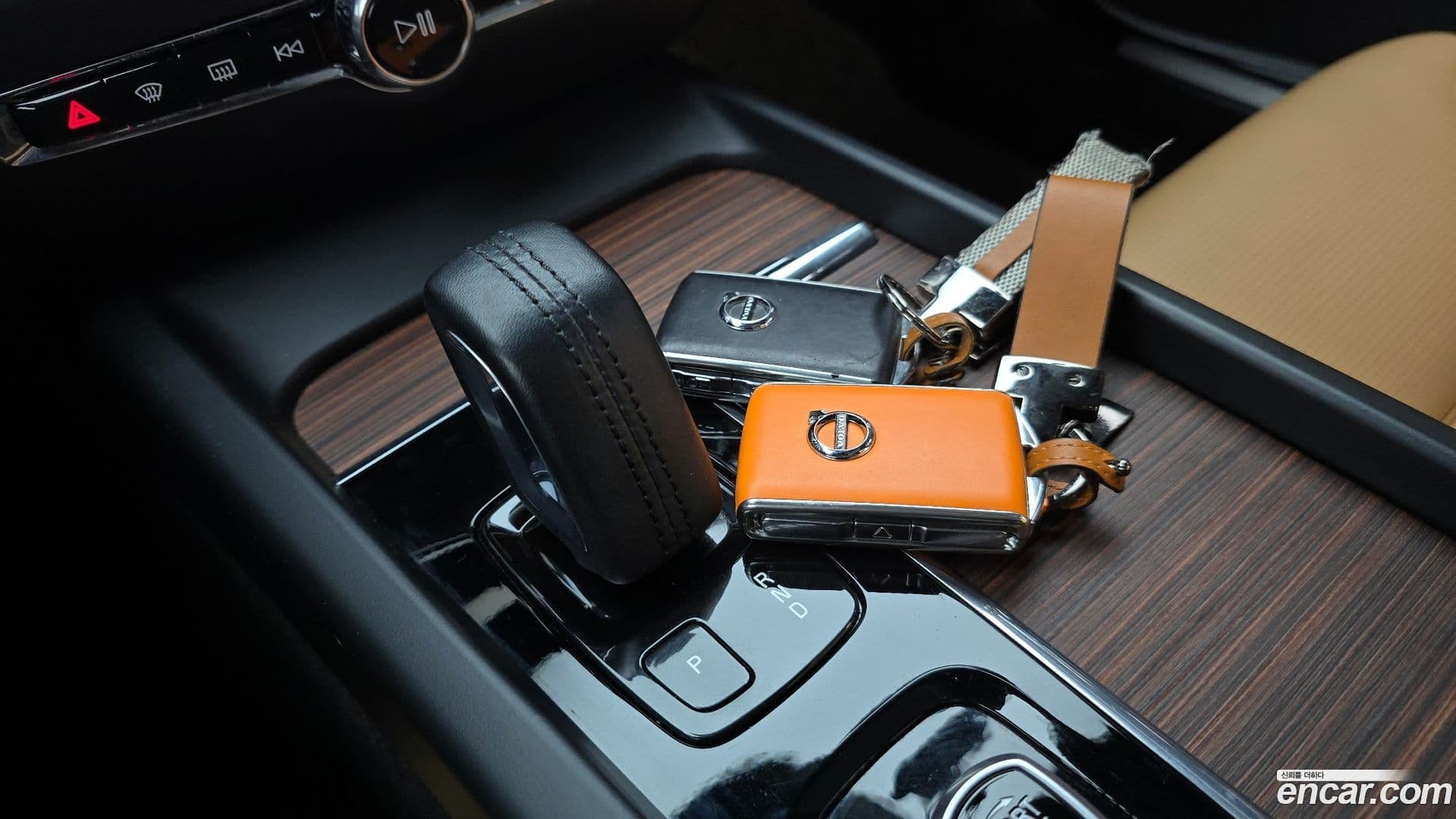 Main__Slider__Photo:V60 Volvo 2020.8-8