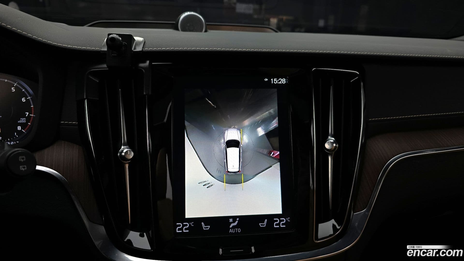 Main__Slider__Photo:V60 Volvo 2020.8-13