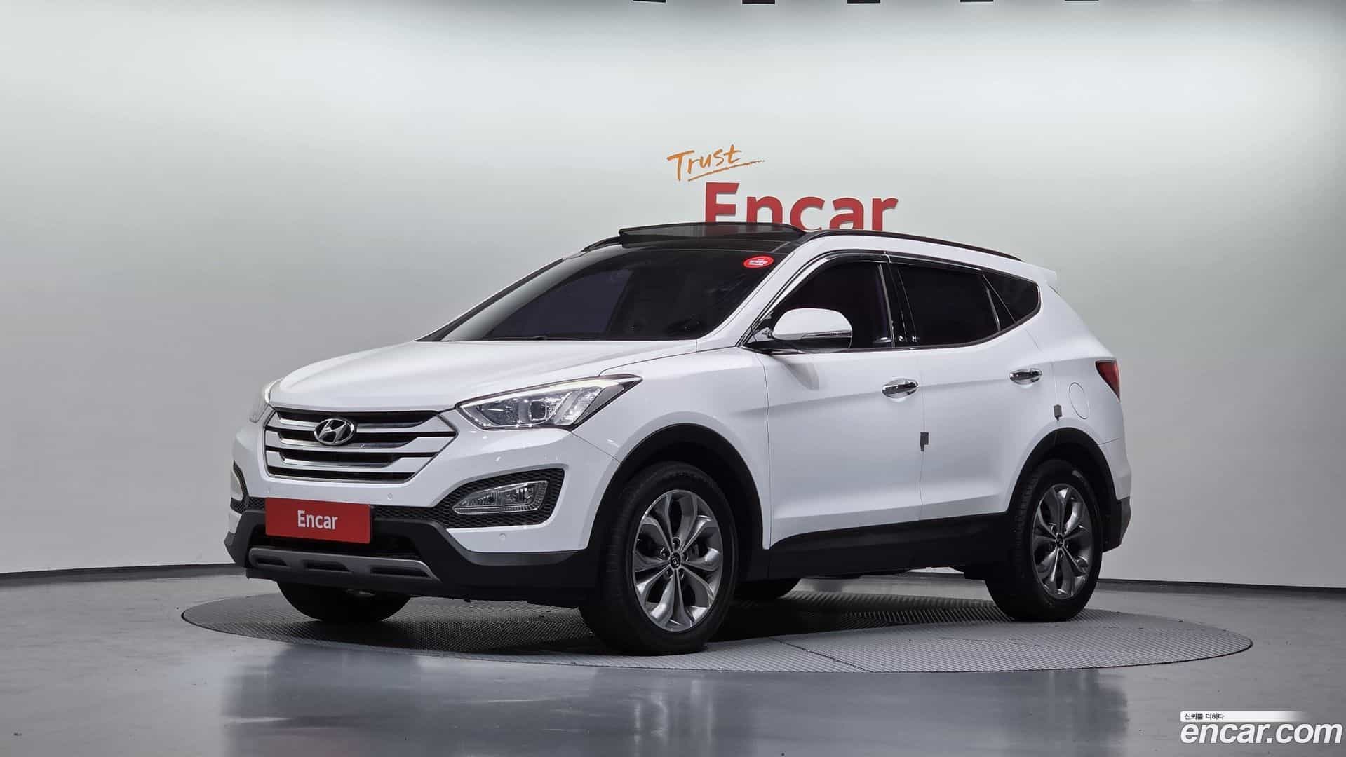 Santafe Hyundai 2014.2-OUTER-001