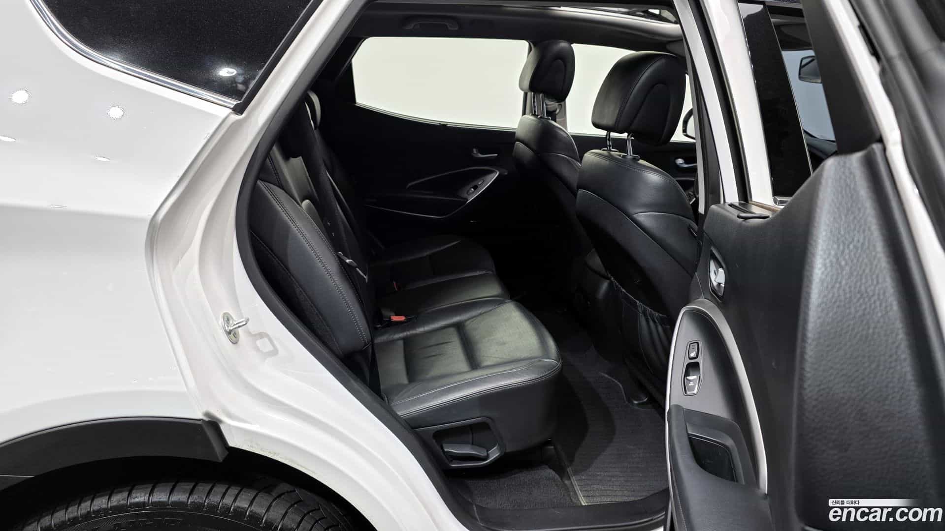 Santafe Hyundai 2014.2-OPTION-016