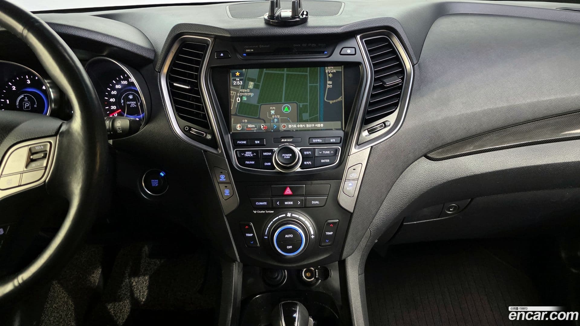 Main__Slider__Photo:Santafe Hyundai 2014.2-13