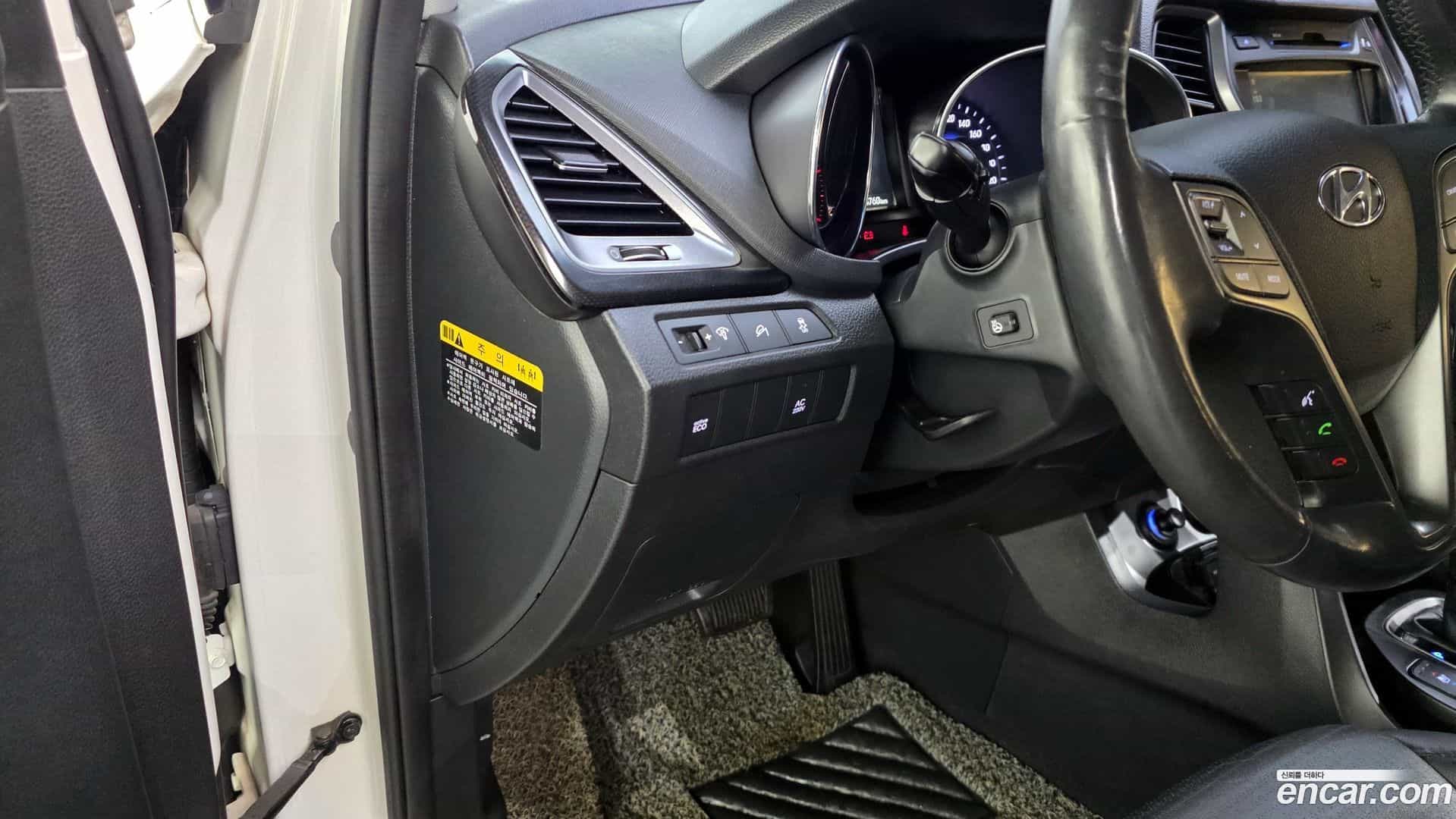 Santafe Hyundai 2014.2-OPTION-021