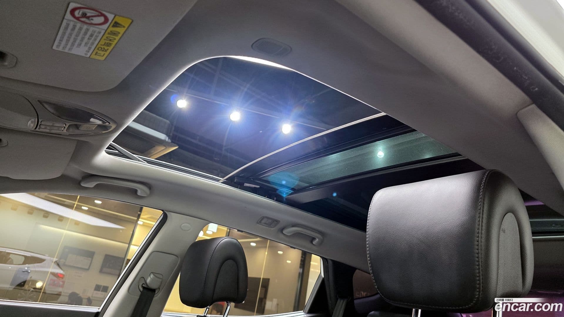 Main__Slider__Photo:Santafe Hyundai 2014.2-17