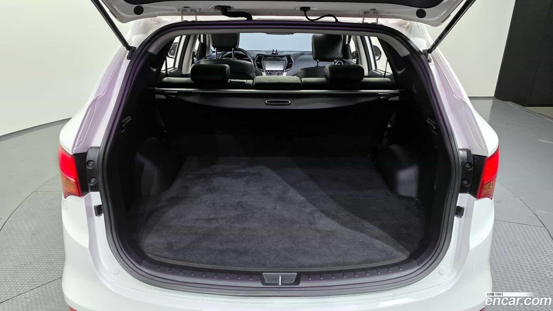 Santafe Hyundai 2014.2-OPTION-024