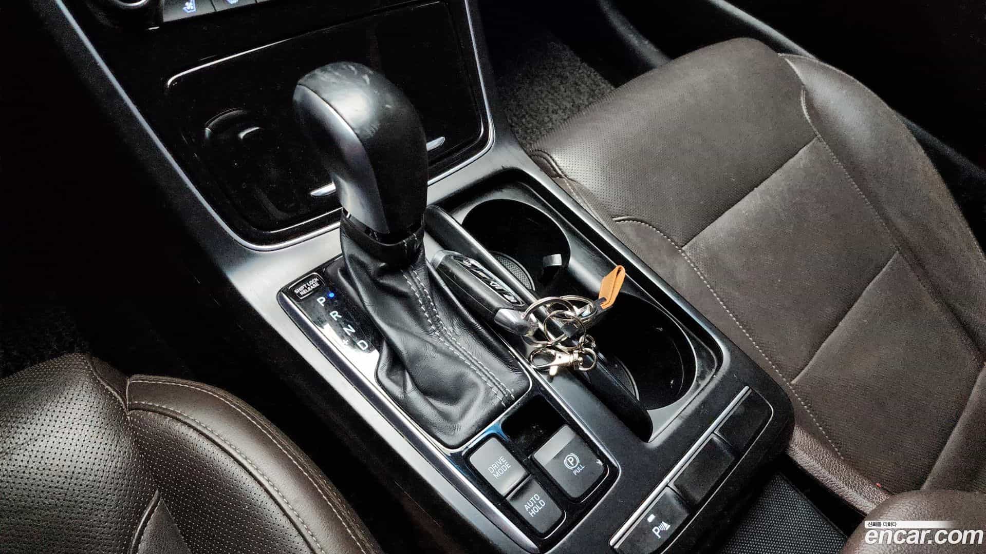 Grandeur Hyundai 2017.5-INNER-009