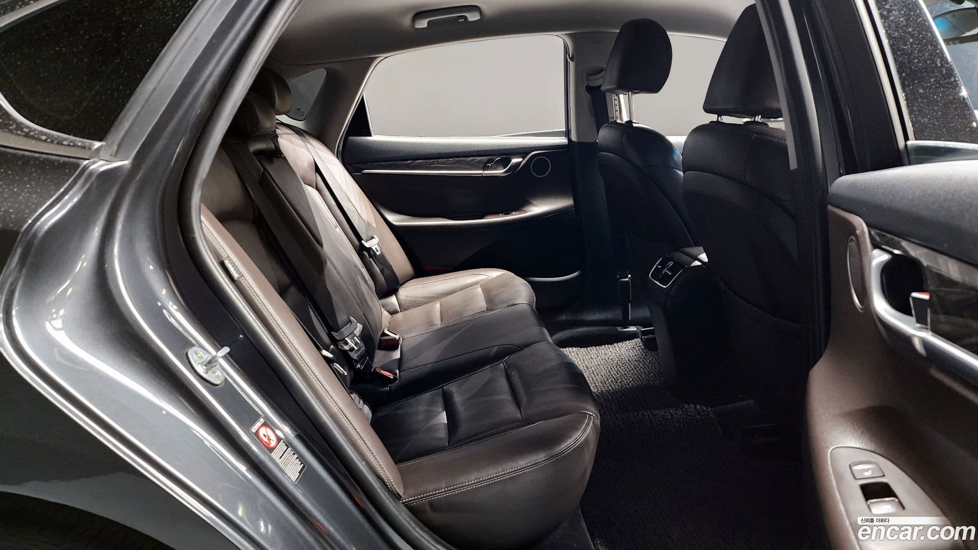 Main__Slider__Photo:Grandeur Hyundai 2017.5-12