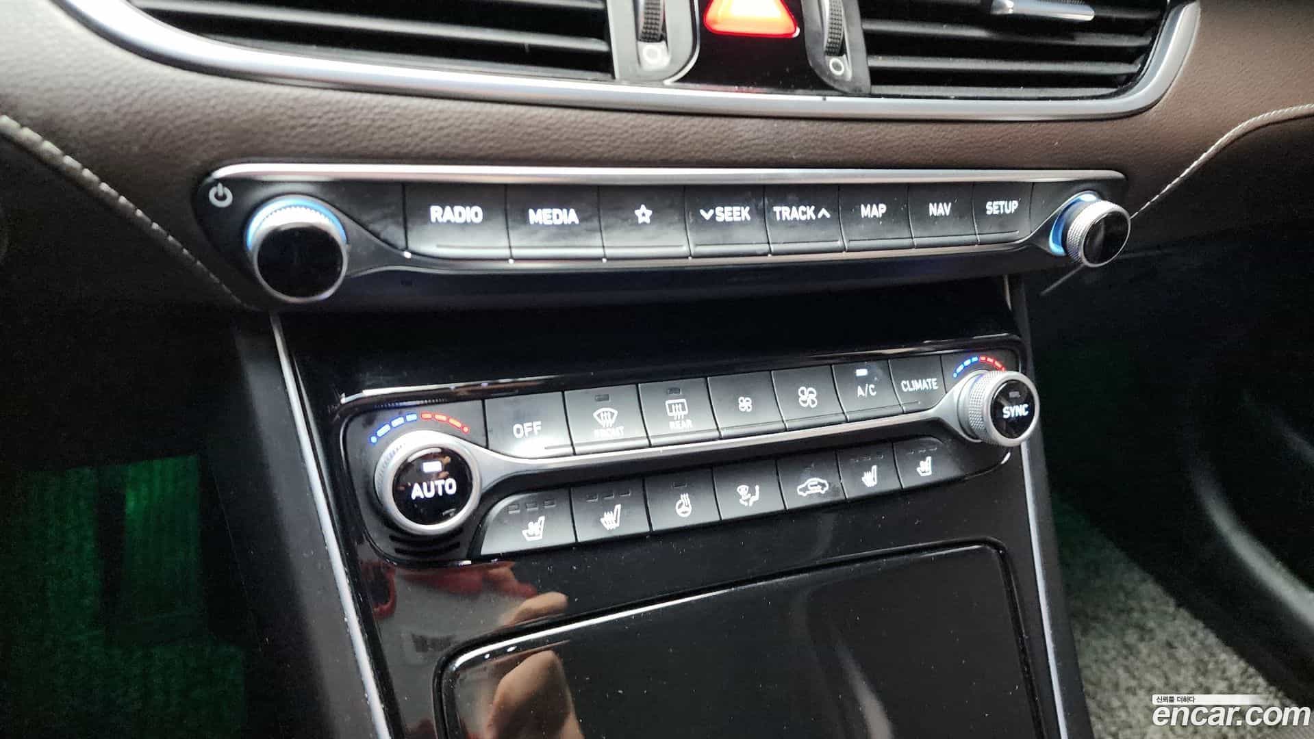 Grandeur Hyundai 2017.5-OPTION-019